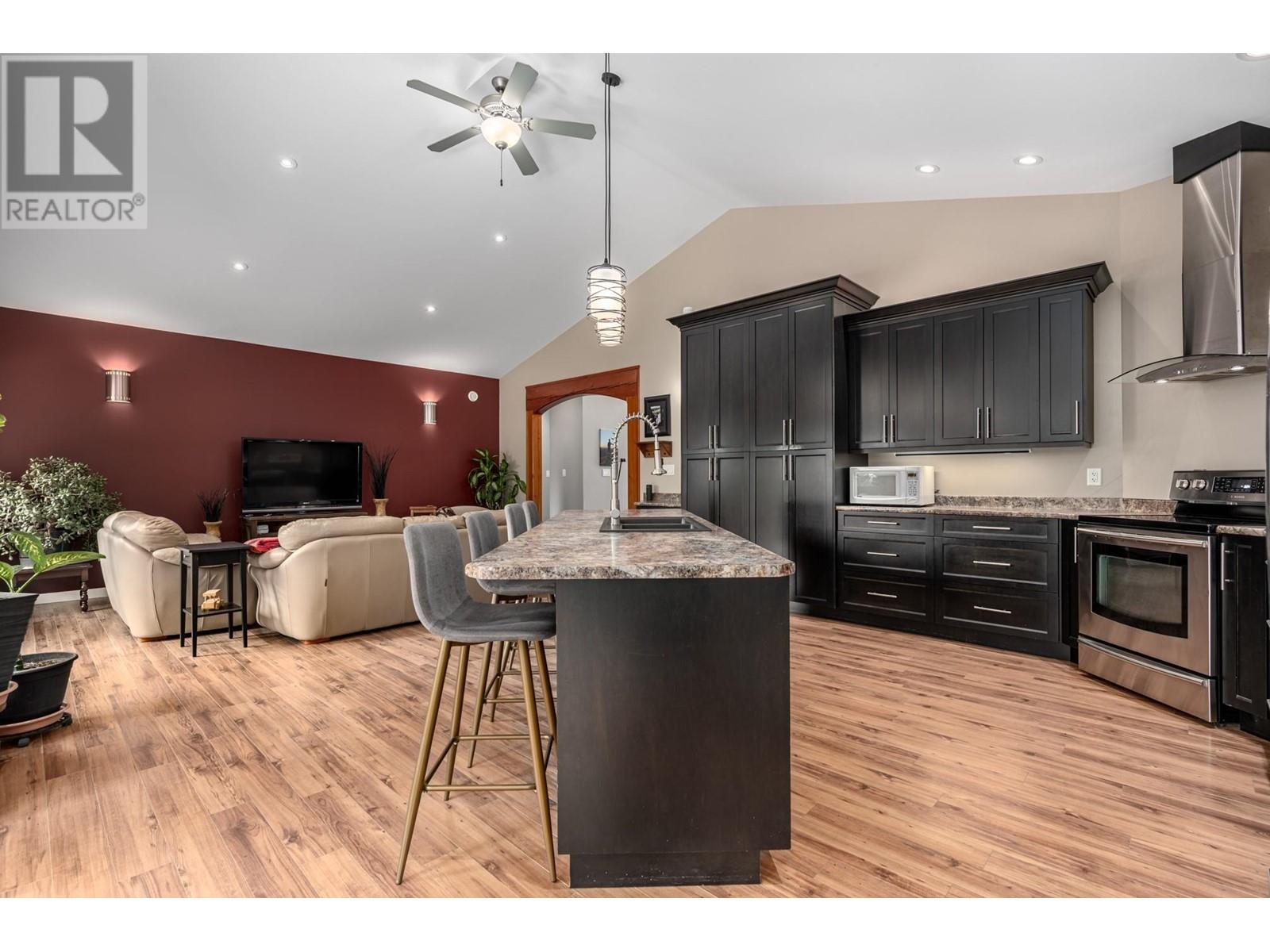 787 Crescent Bay Road Lot# 133, Nakusp, British Columbia  V0G 1R1 - Photo 33 - 10348432
