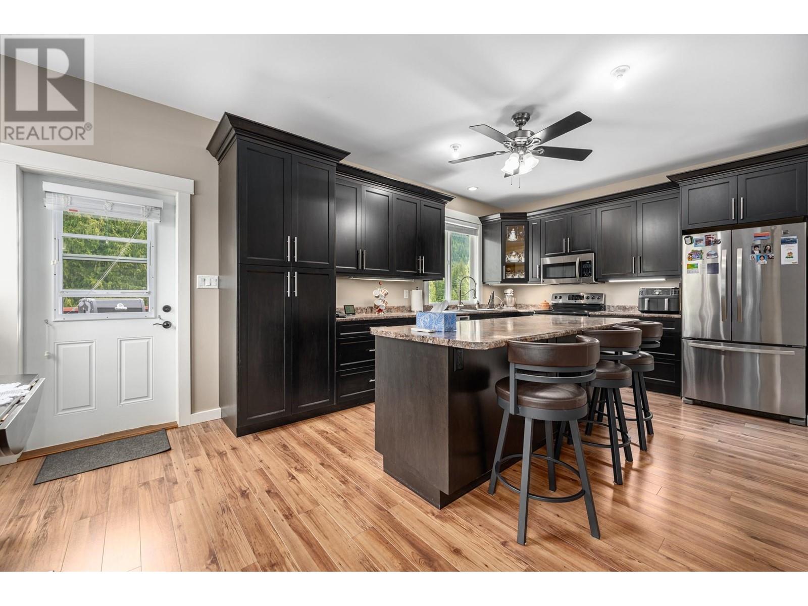 787 Crescent Bay Road Lot# 133, Nakusp, British Columbia  V0G 1R1 - Photo 67 - 10348432