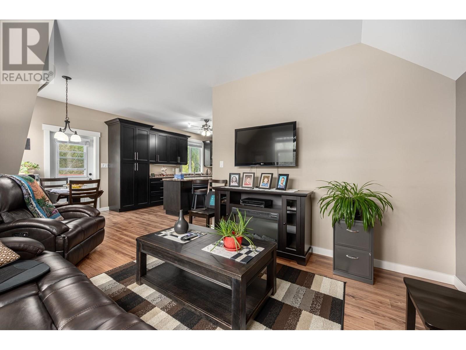 787 Crescent Bay Road Lot# 133, Nakusp, British Columbia  V0G 1R1 - Photo 77 - 10348432