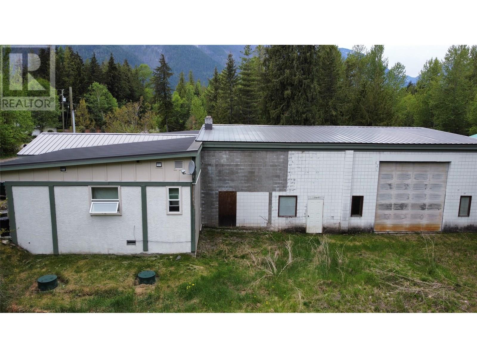 204 Stewart Street, Rosebery, British Columbia  V0G 1S1 - Photo 15 - 10347975