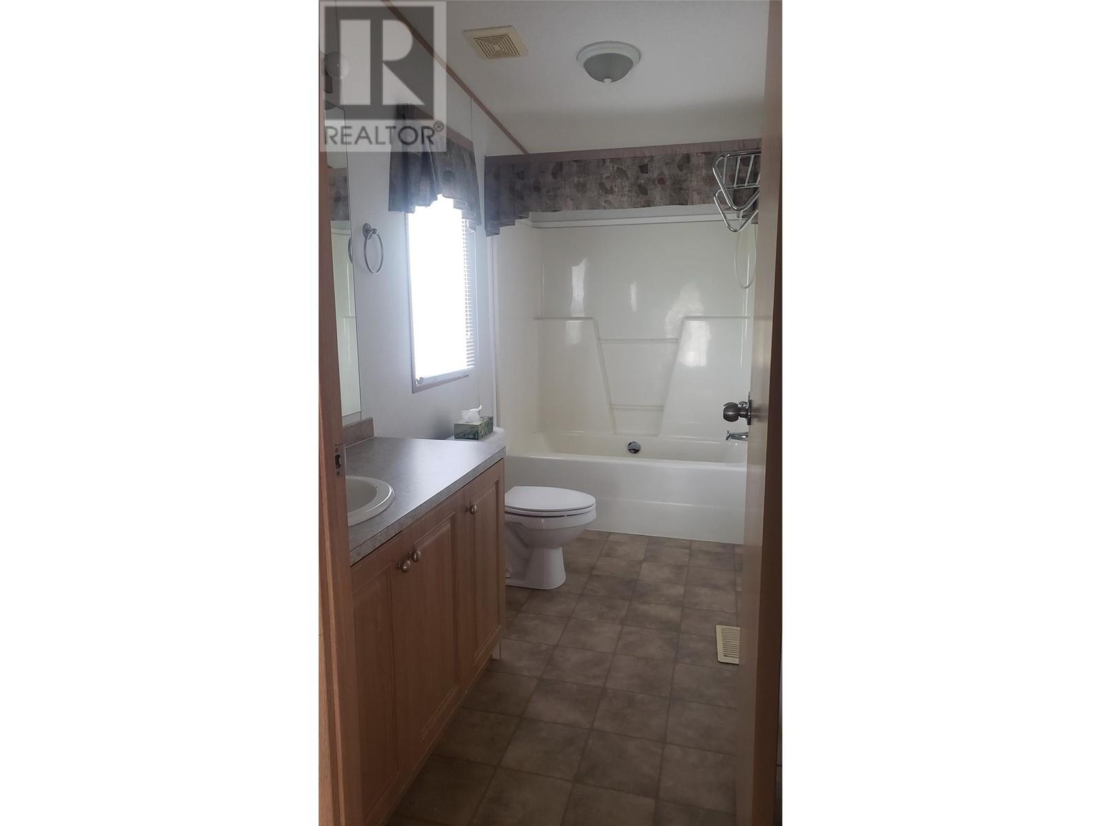 225 Granby Drive, Edgewood, British Columbia  V0G 1J0 - Photo 9 - 10348501