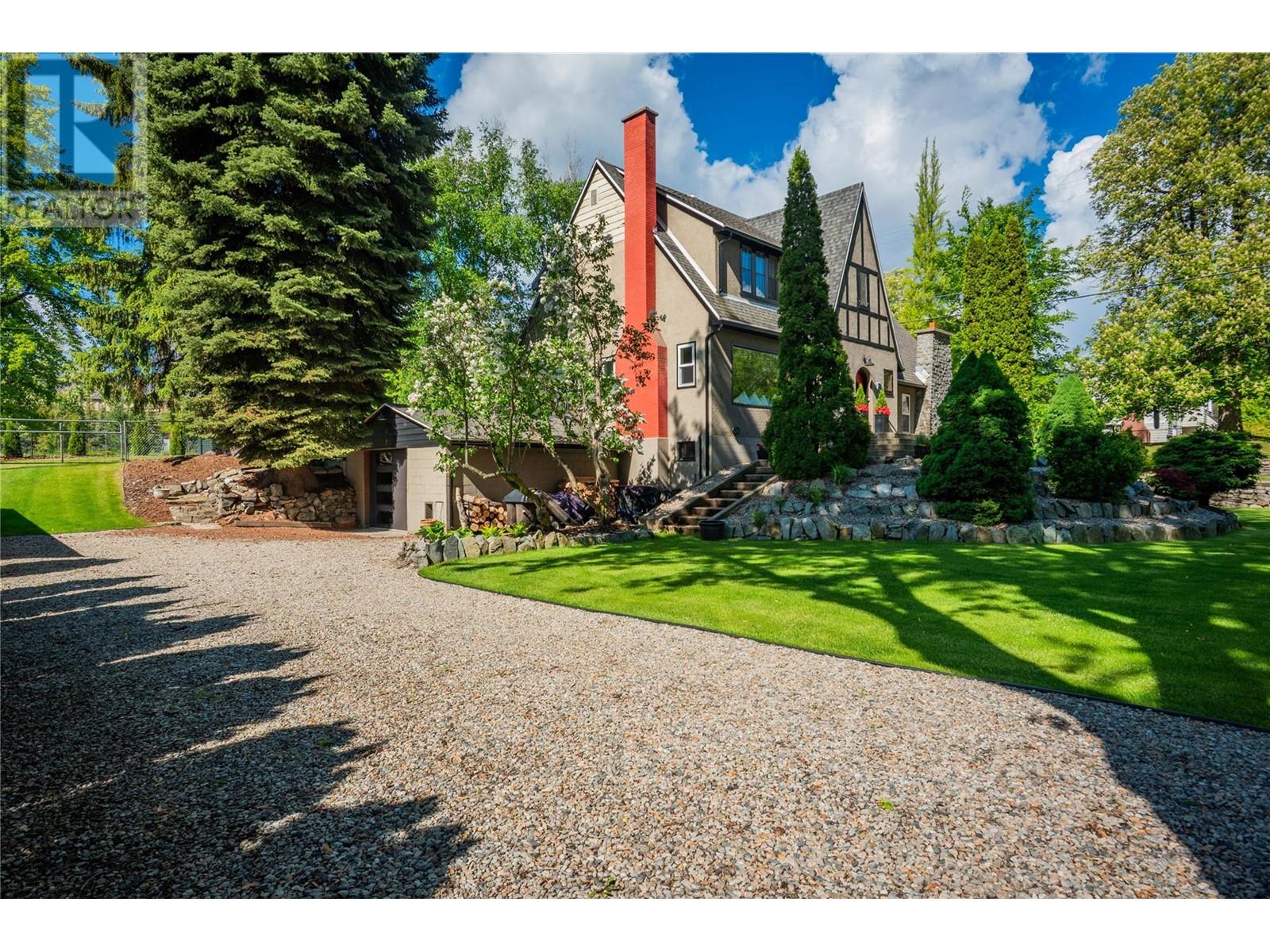 115 Kootenay Avenue, Trail, British Columbia  V1R 1H3 - Photo 4 - 10348917
