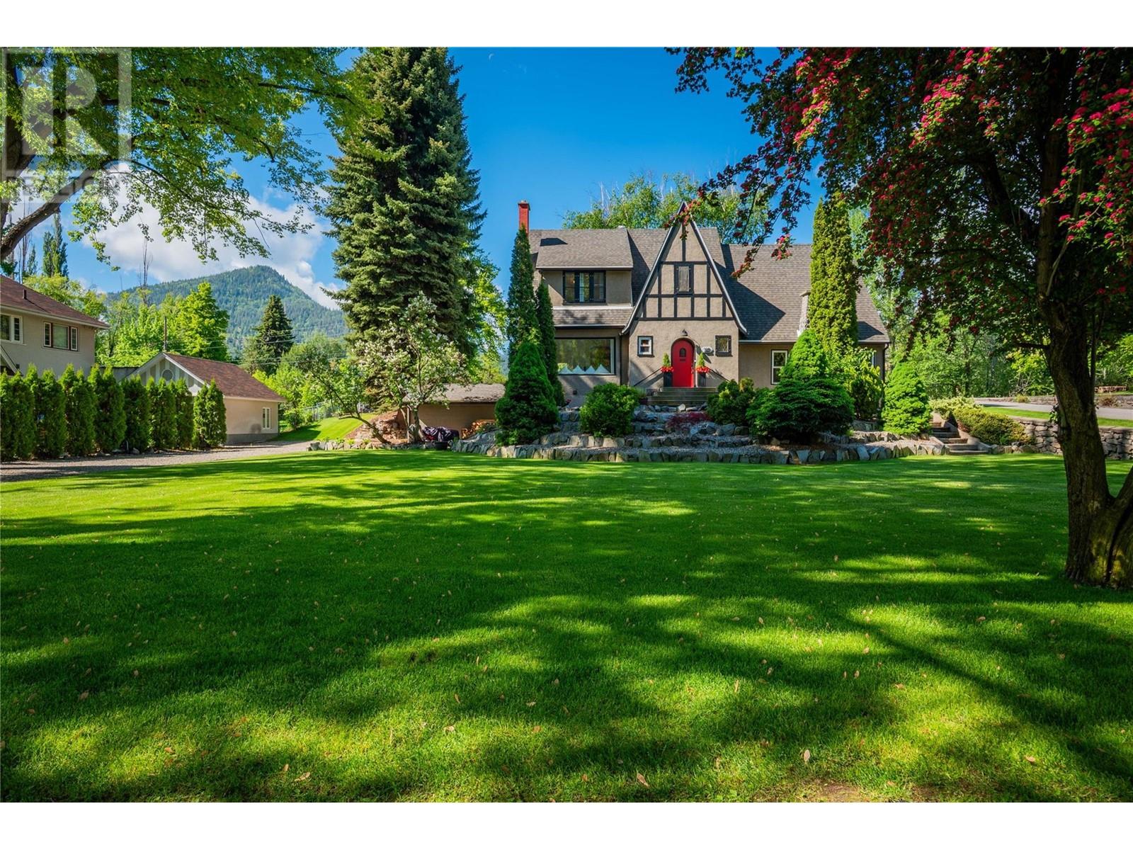 115 Kootenay Avenue, Trail, British Columbia  V1R 1H3 - Photo 7 - 10348917