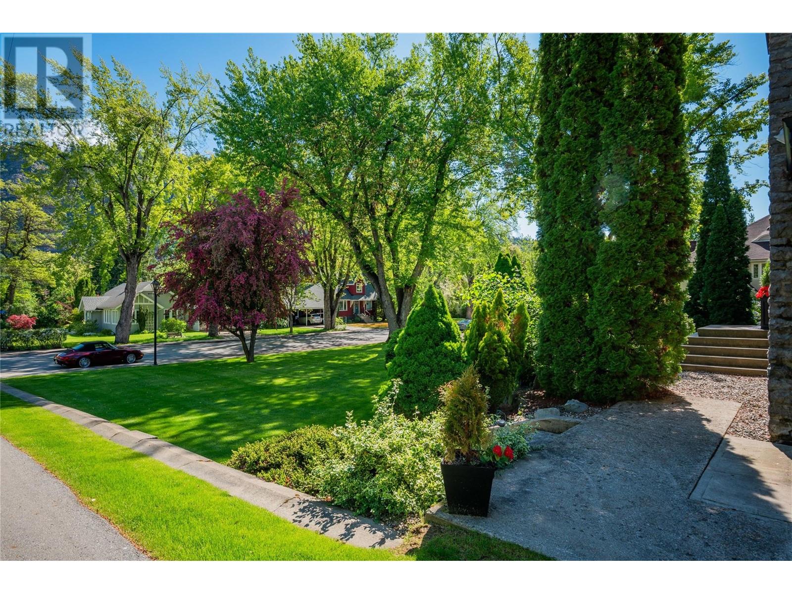 115 Kootenay Avenue, Trail, British Columbia  V1R 1H3 - Photo 9 - 10348917