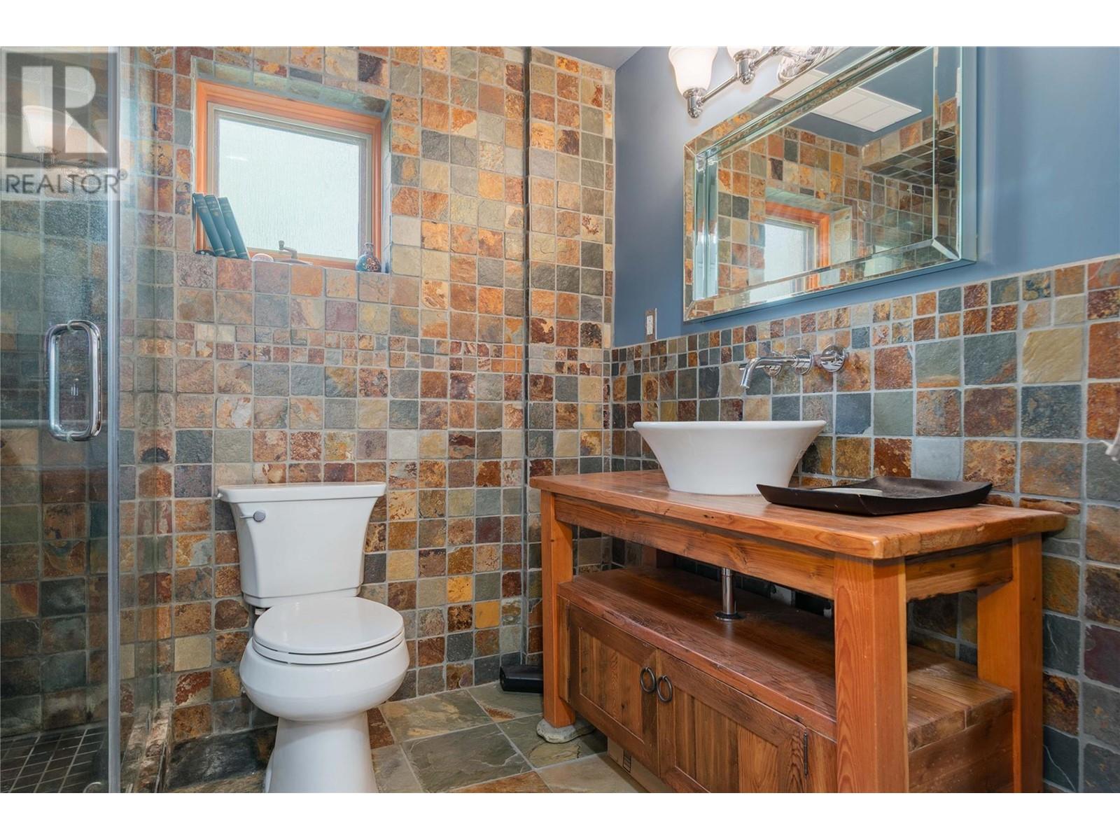 337 Wilson Road, Fruitvale, British Columbia  V0G 1L1 - Photo 28 - 10348729