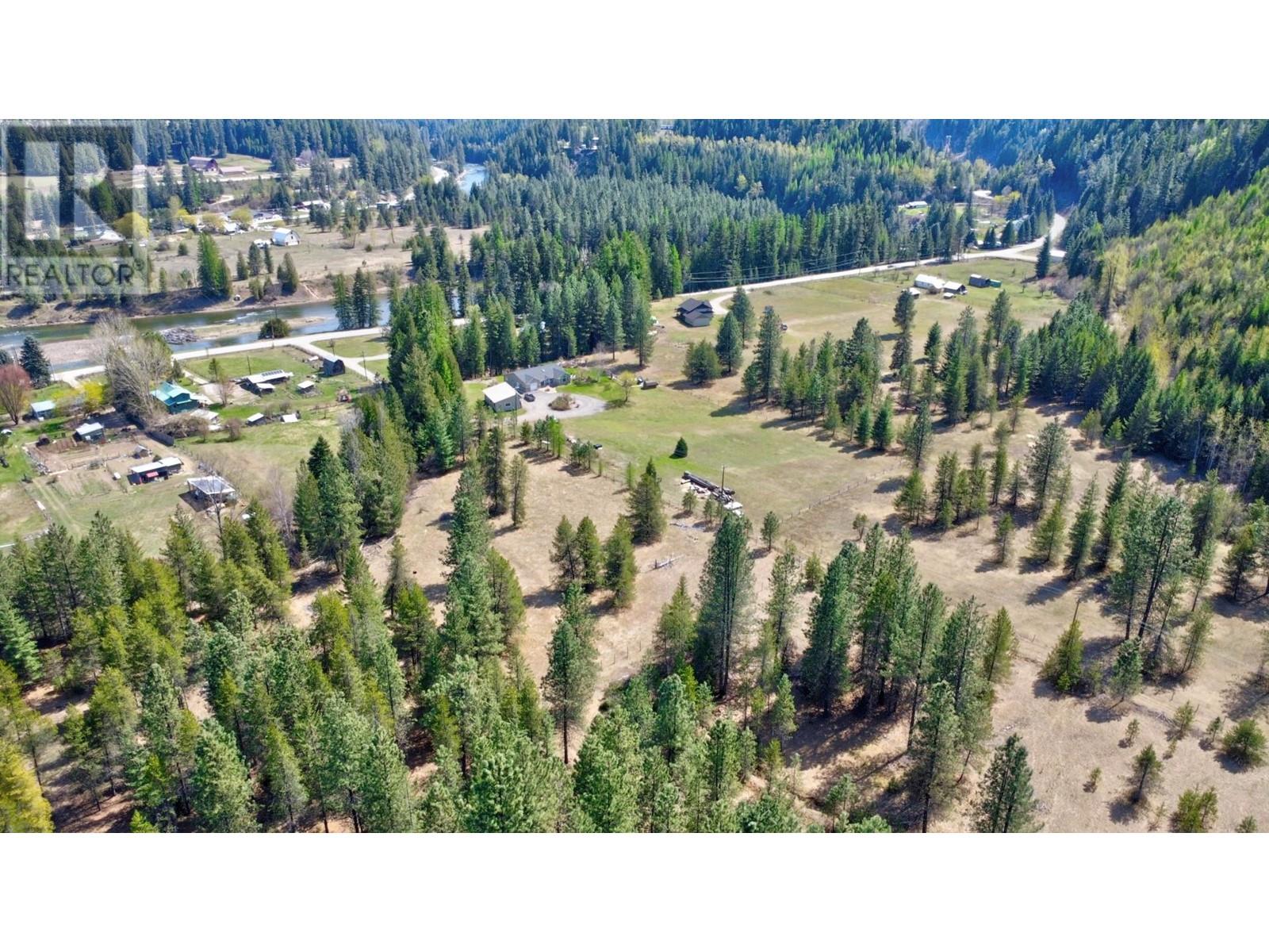 3837 Pass Creek Road, Crescent Valley, British Columbia  V0G 1H1 - Photo 12 - 10348935