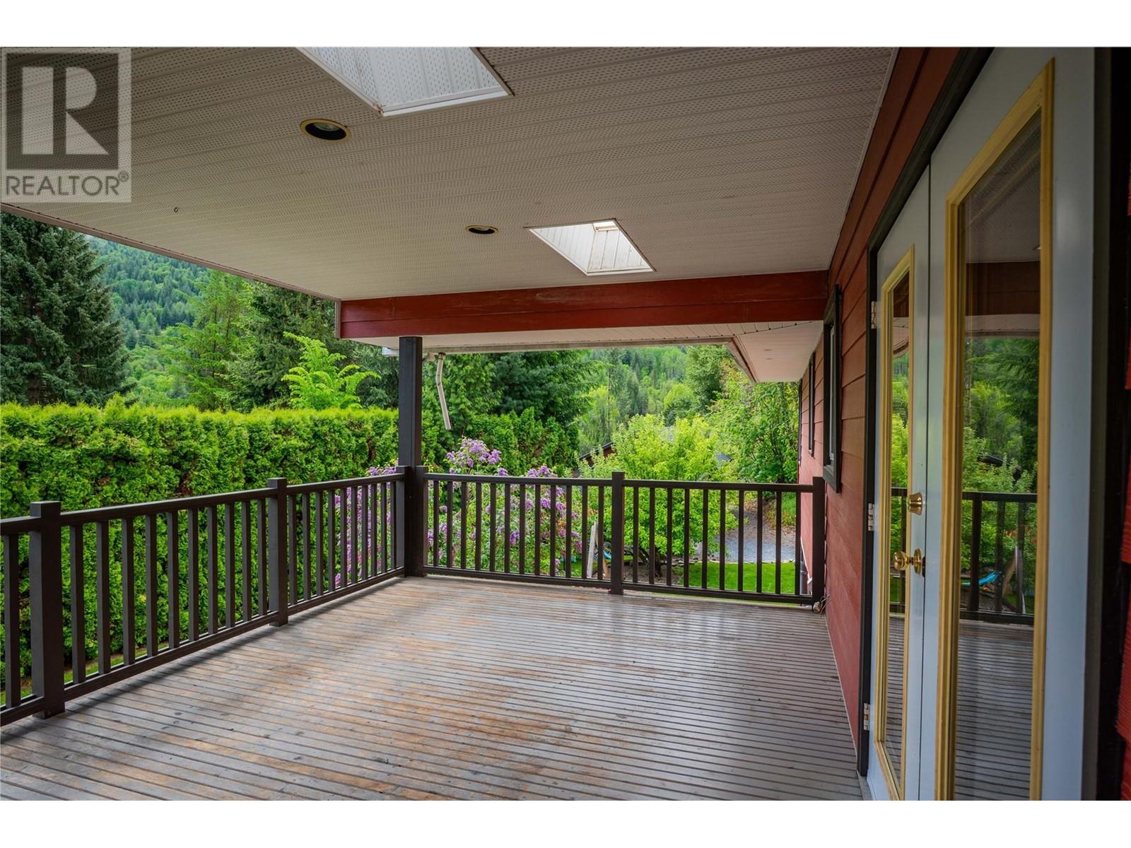 672 Calder Drive, Warfield, British Columbia  V1R 2H8 - Photo 17 - 10347104
