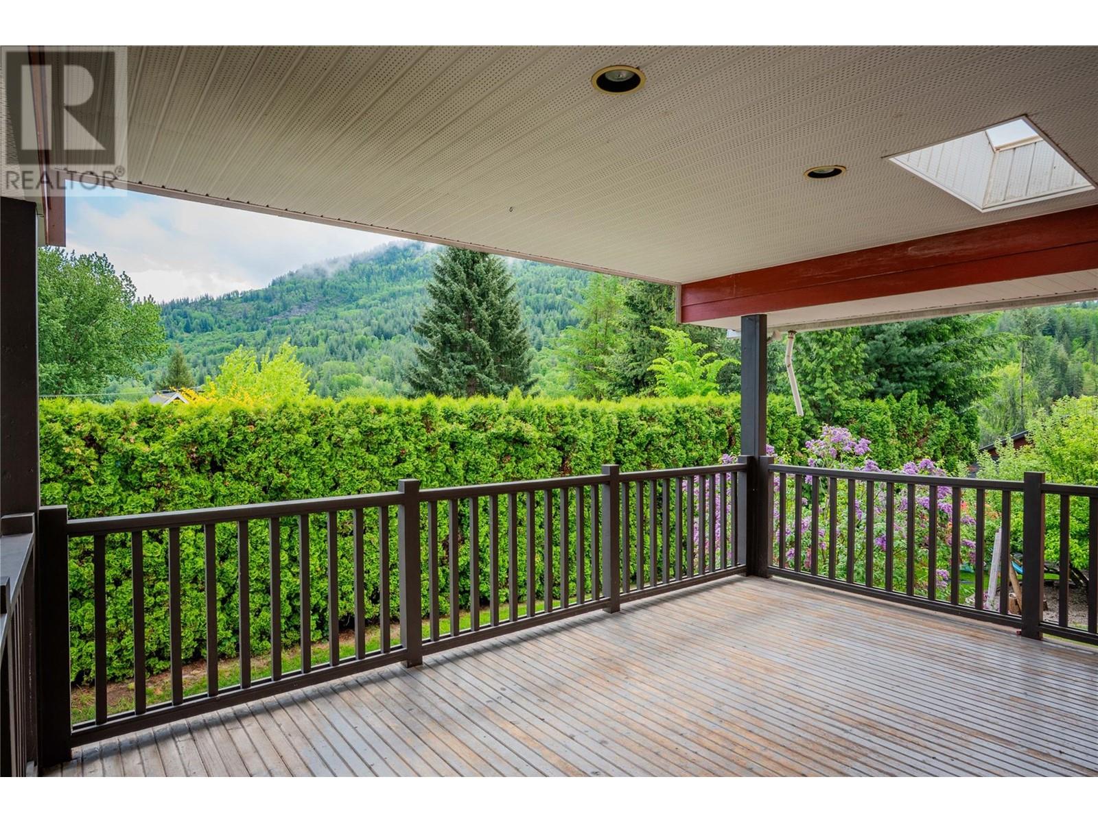 672 Calder Drive, Warfield, British Columbia  V1R 2H8 - Photo 18 - 10347104