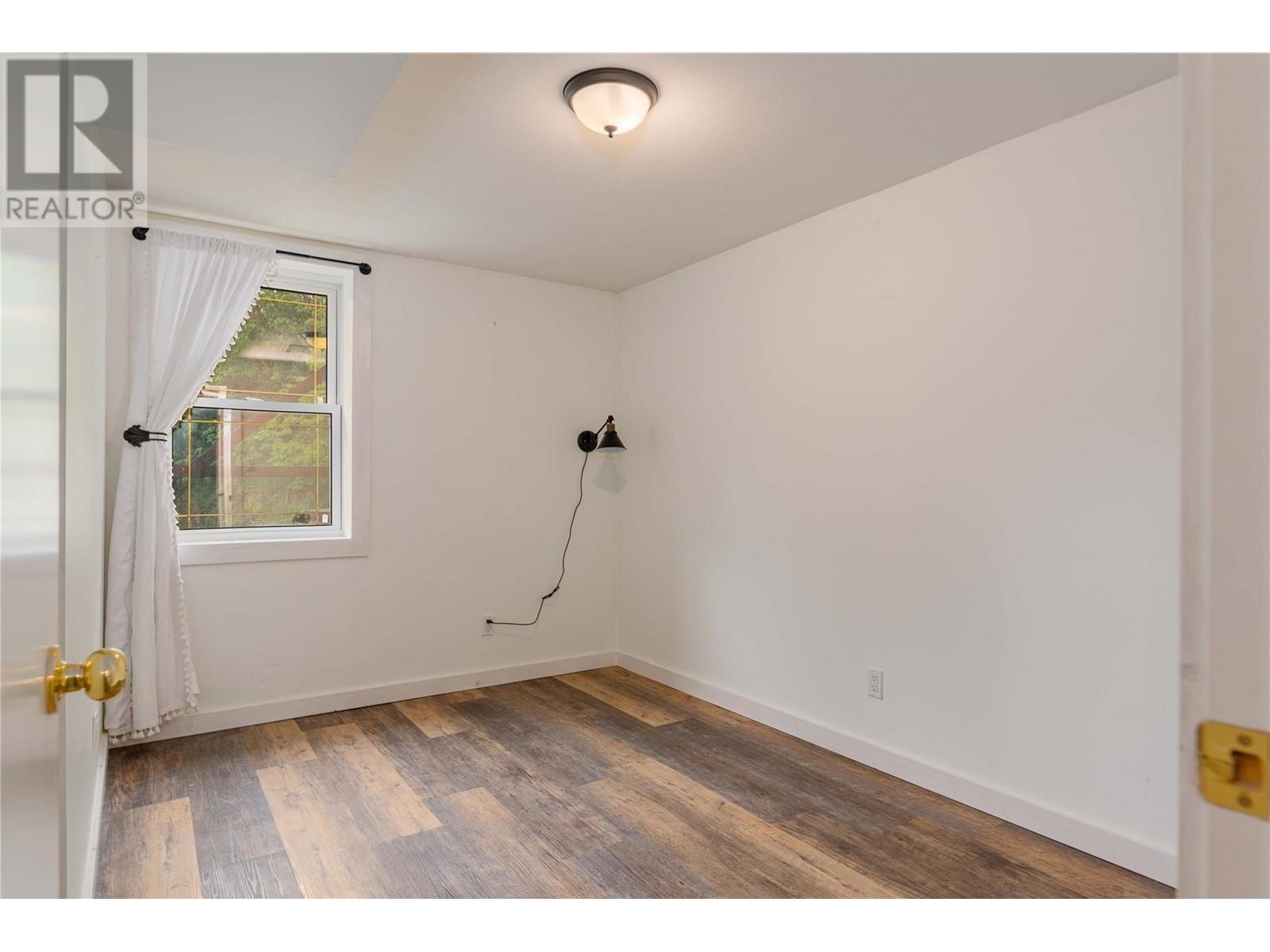672 Calder Drive, Warfield, British Columbia  V1R 2H8 - Photo 31 - 10347104