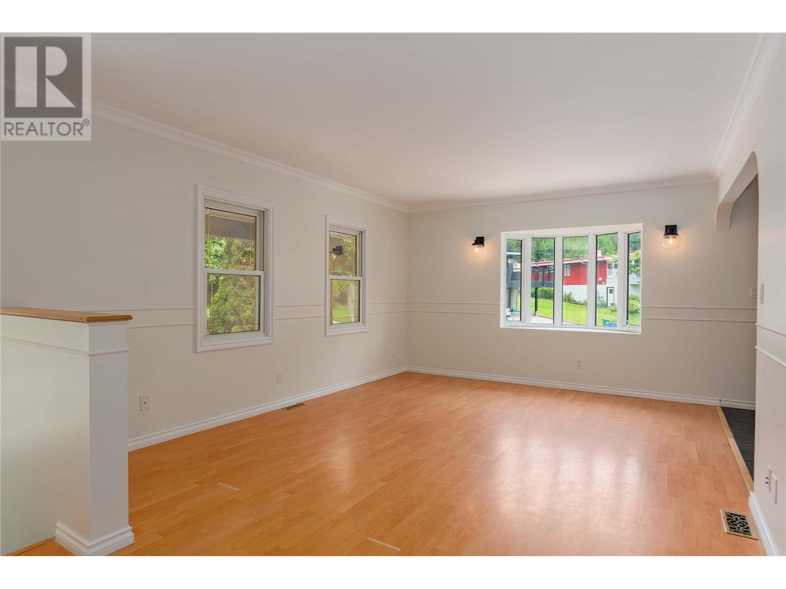 672 Calder Drive, Warfield, British Columbia  V1R 2H8 - Photo 7 - 10347104