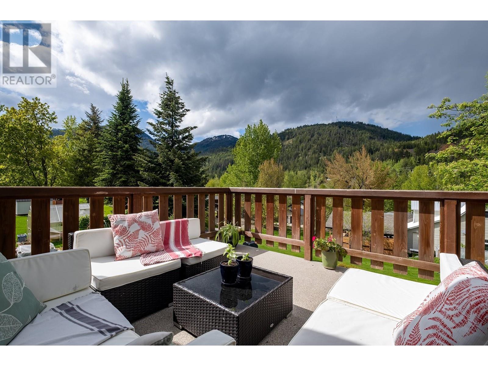 1190 Black Bear Drive, Rossland, British Columbia  V0G 1Y0 - Photo 52 - 10348997