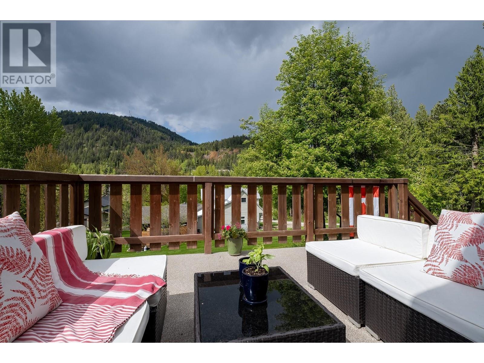 1190 Black Bear Drive, Rossland, British Columbia  V0G 1Y0 - Photo 53 - 10348997