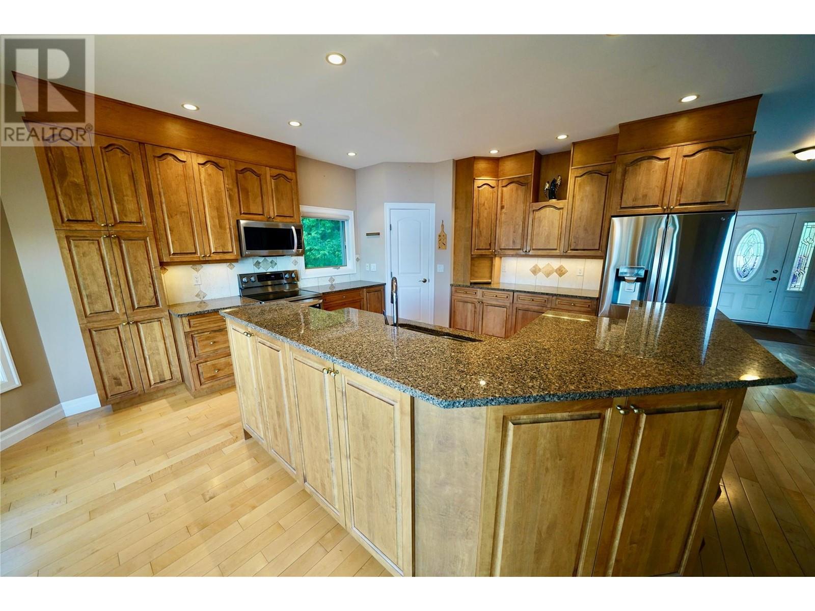 924 Queens Road, Balfour, British Columbia  V0G 1C0 - Photo 23 - 10349082