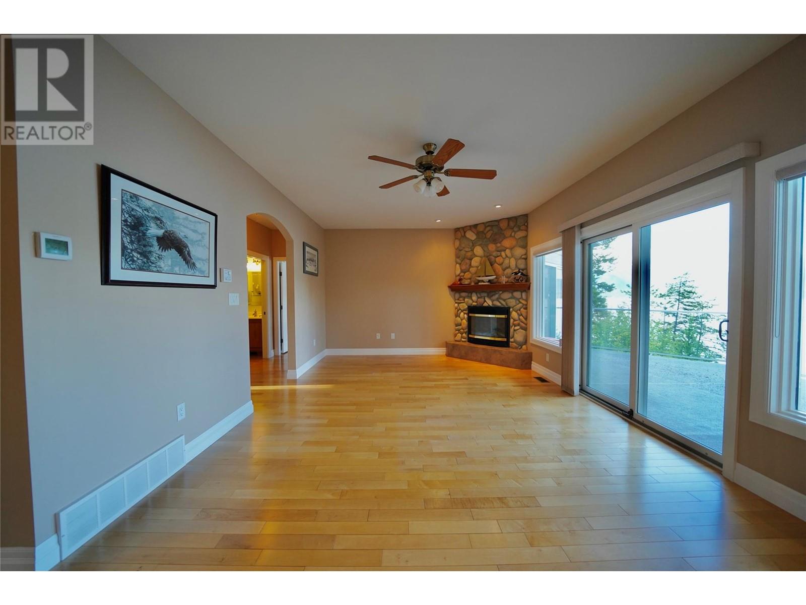 924 Queens Road, Balfour, British Columbia  V0G 1C0 - Photo 40 - 10349082