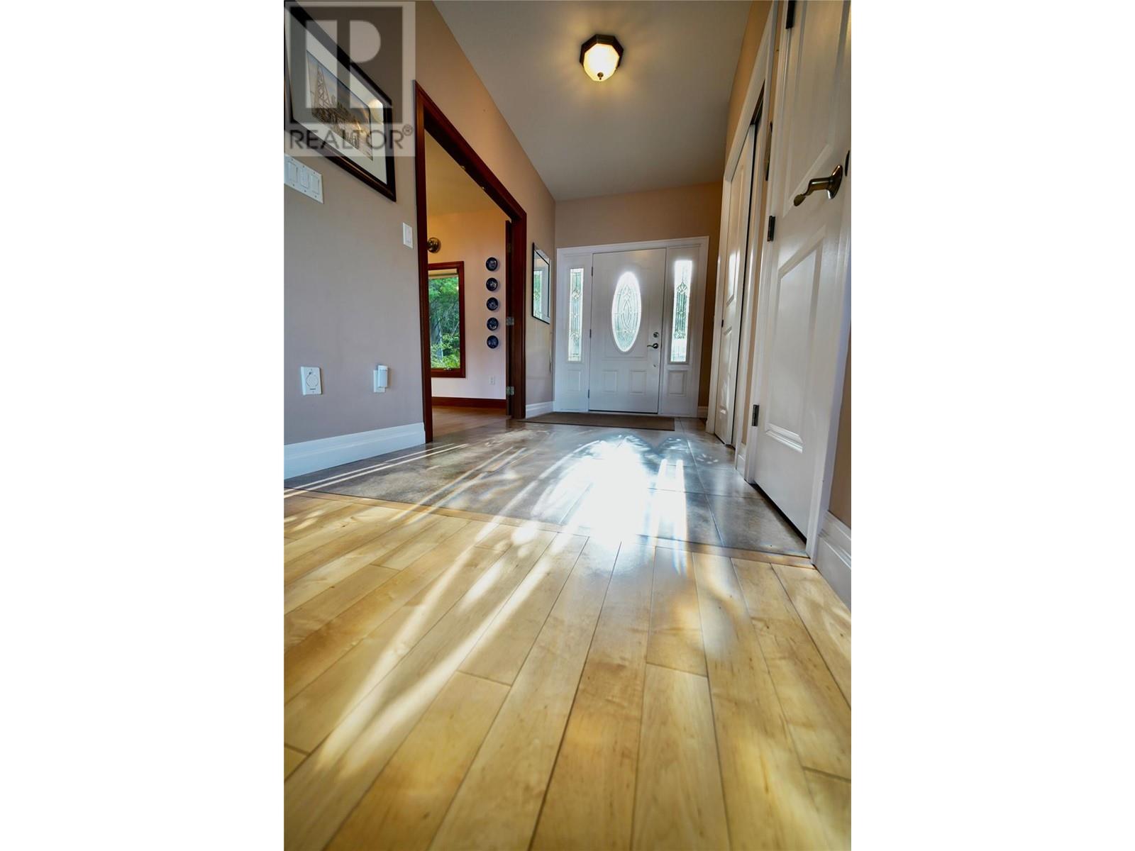 924 Queens Road, Balfour, British Columbia  V0G 1C0 - Photo 45 - 10349082