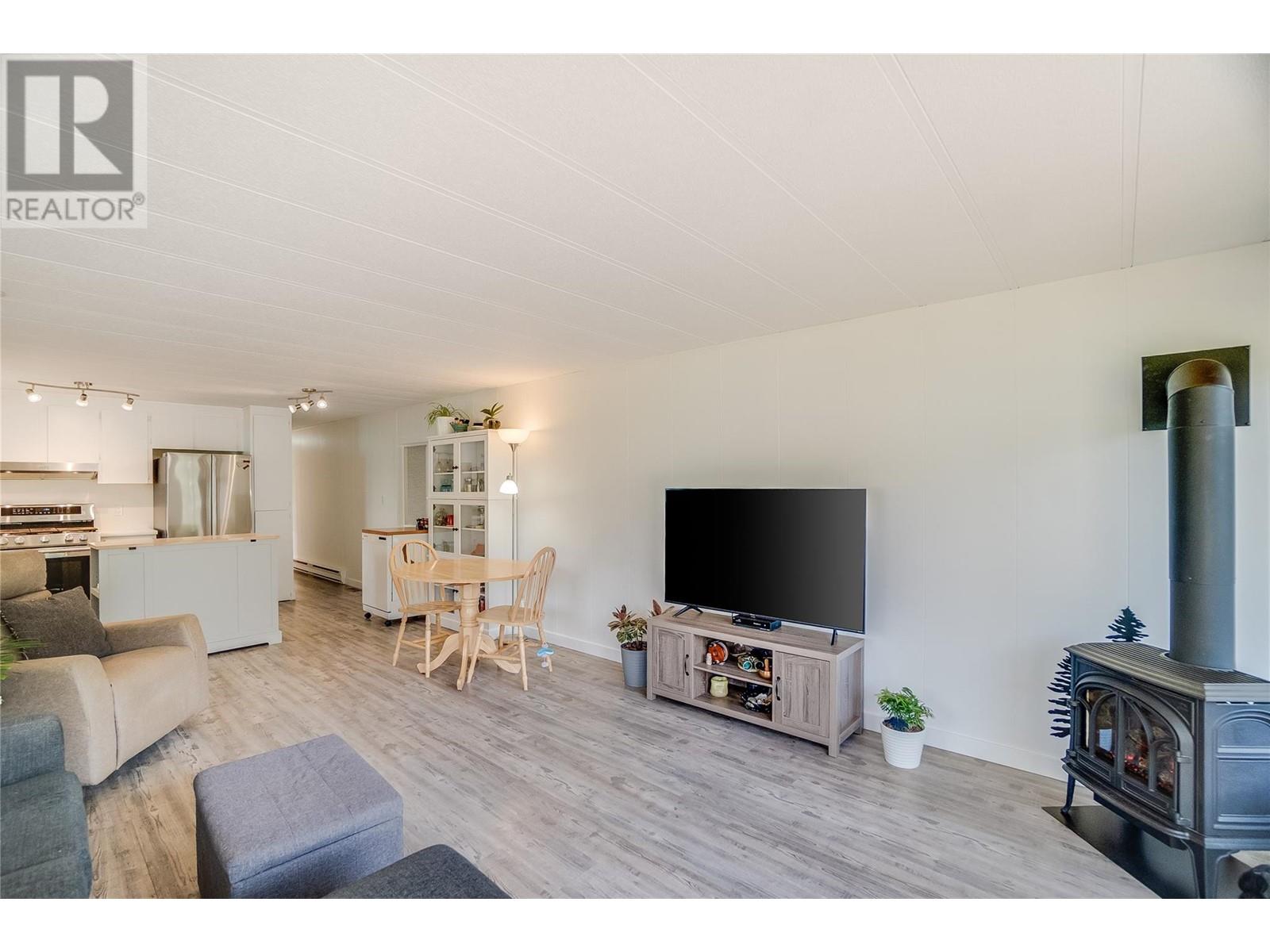 7733 Balfour Wharf Road, Balfour, British Columbia  V0G 1C0 - Photo 14 - 10348533
