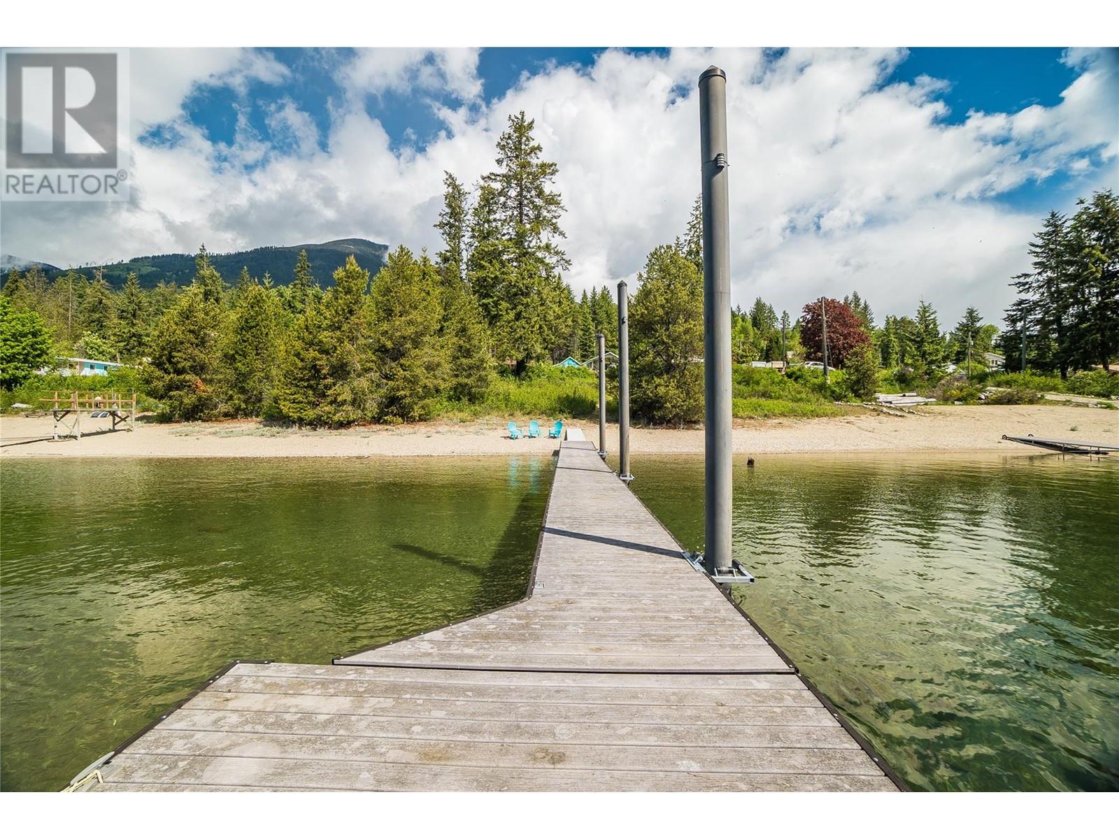 7733 Balfour Wharf Road, Balfour, British Columbia  V0G 1C0 - Photo 4 - 10348533