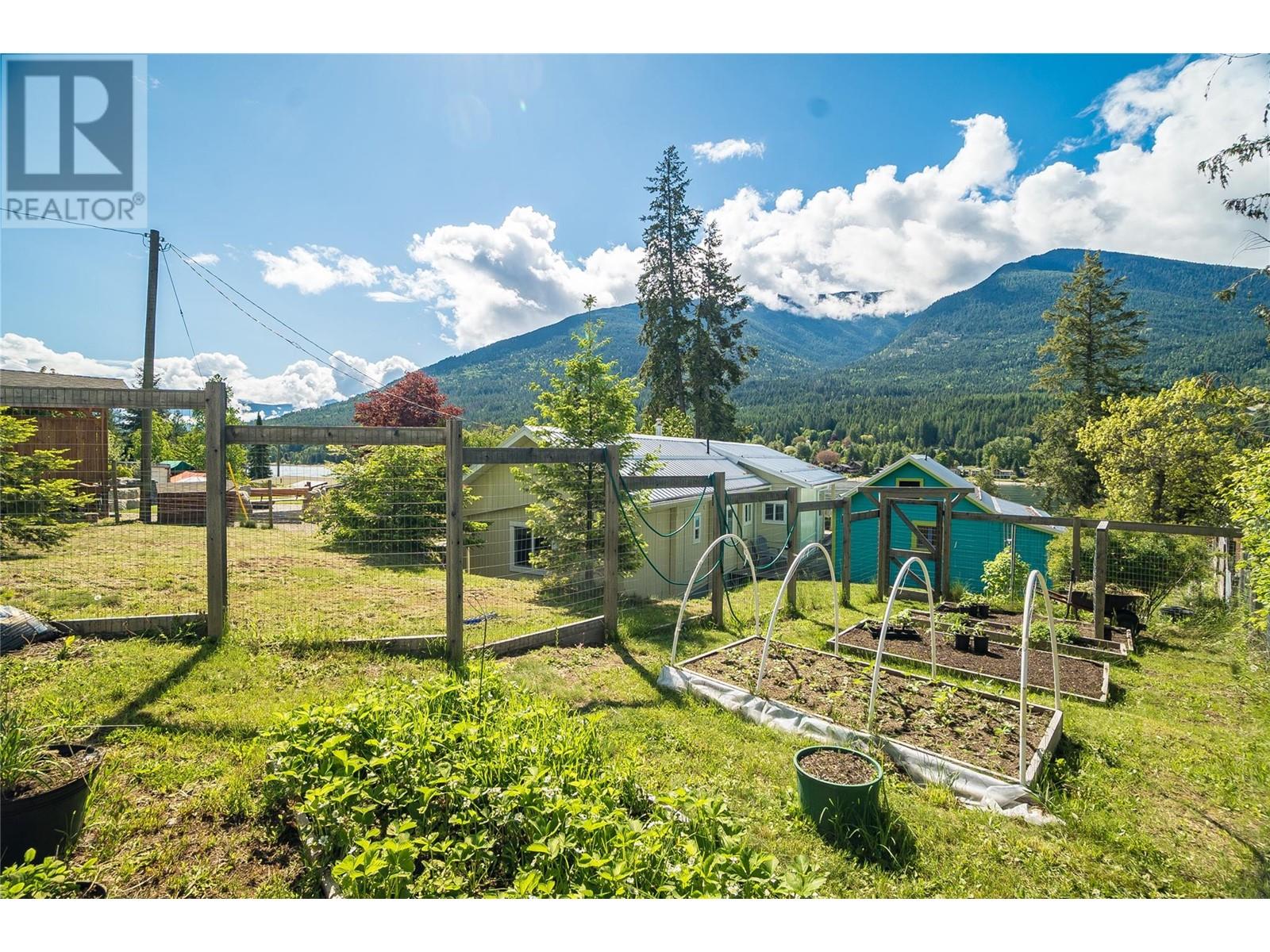 7733 Balfour Wharf Road, Balfour, British Columbia  V0G 1C0 - Photo 40 - 10348533