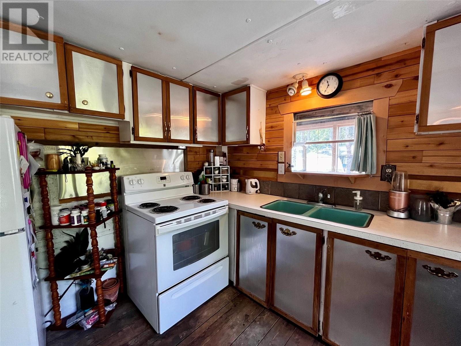 814 Josephine Street, New Denver, British Columbia  V0G 1S0 - Photo 17 - 10347610