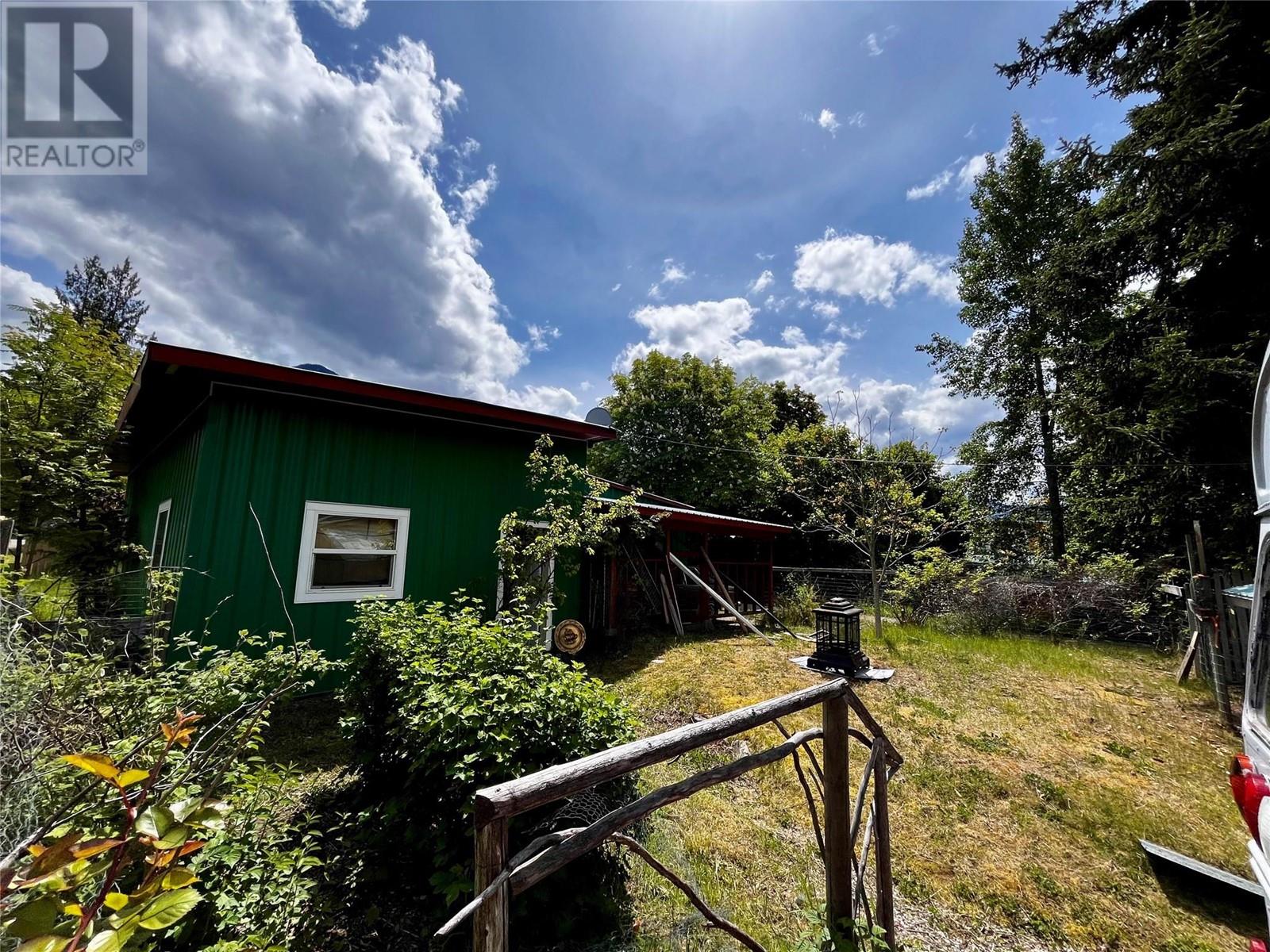 814 Josephine Street, New Denver, British Columbia  V0G 1S0 - Photo 34 - 10347610