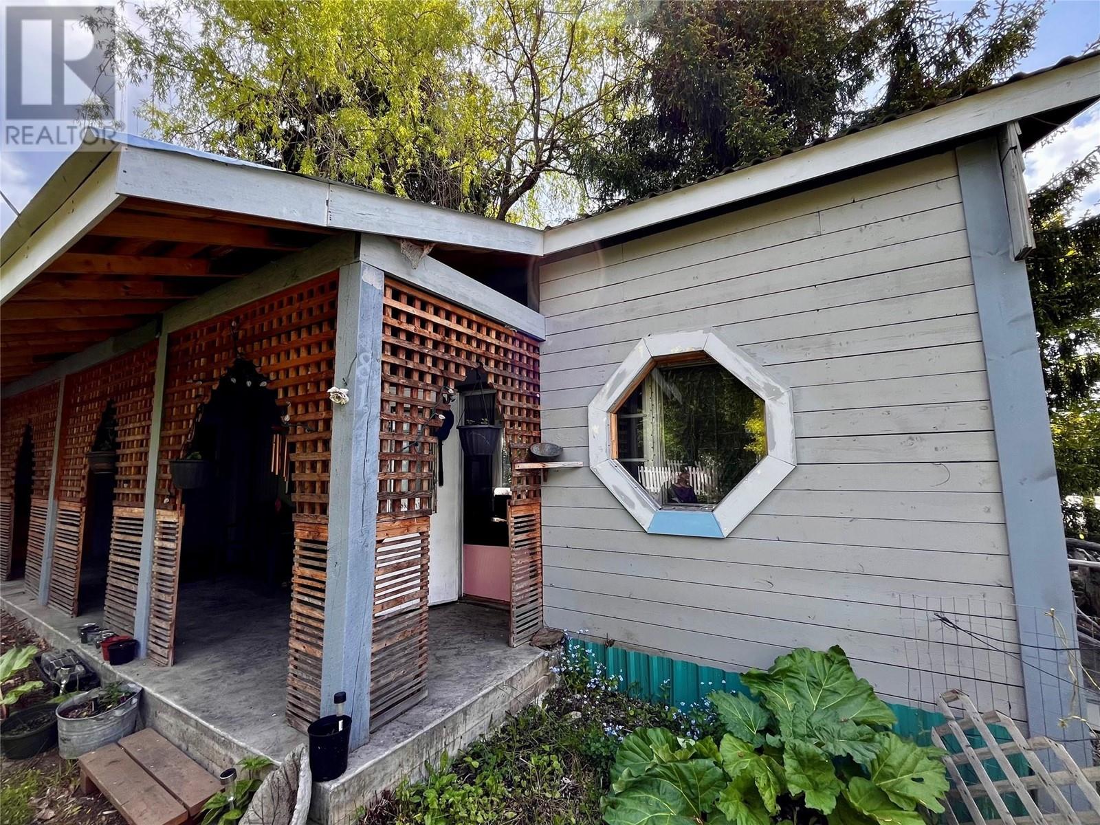814 Josephine Street, New Denver, British Columbia  V0G 1S0 - Photo 6 - 10347610