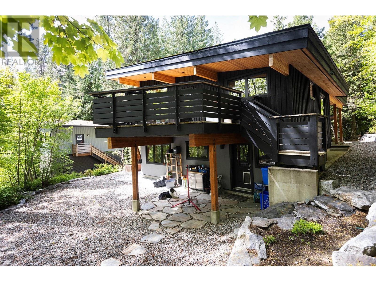 1670 Park Street, Rossland, British Columbia  V0G 1Y0 - Photo 18 - 10349132