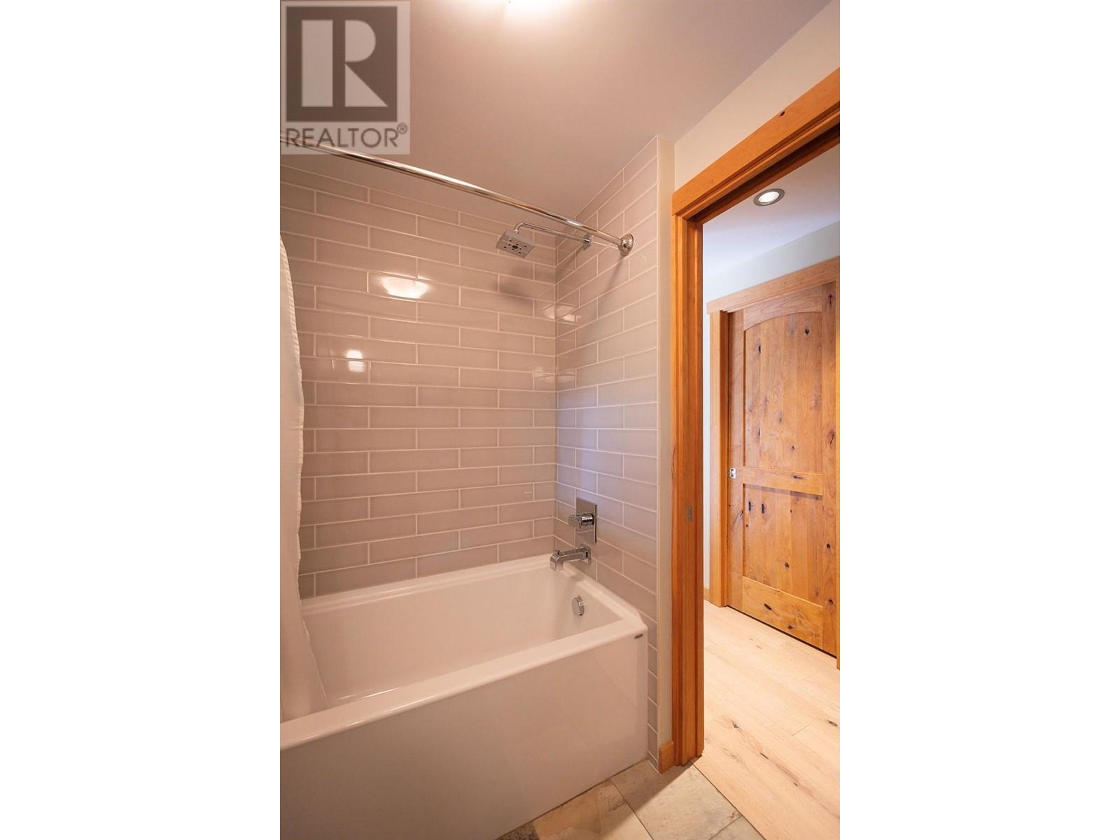 1670 Park Street, Rossland, British Columbia  V0G 1Y0 - Photo 21 - 10349132
