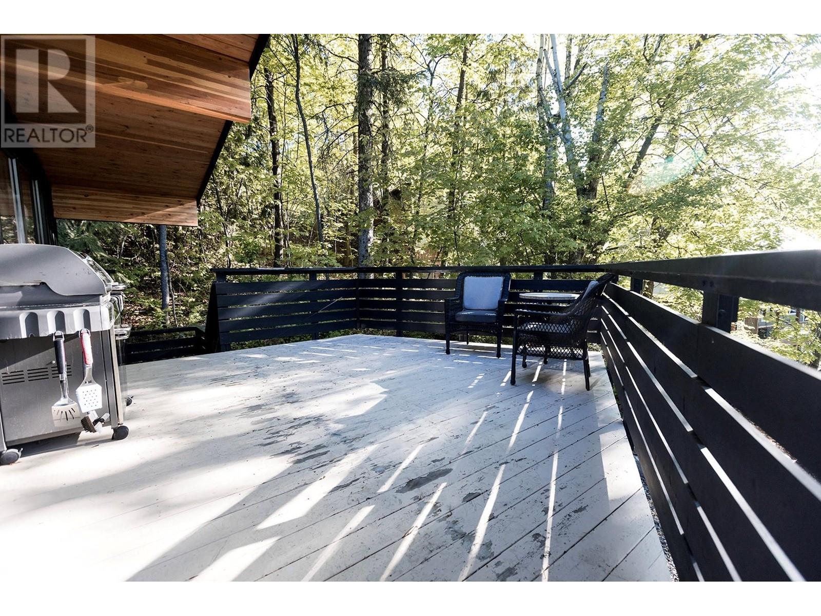 1670 Park Street, Rossland, British Columbia  V0G 1Y0 - Photo 30 - 10349132
