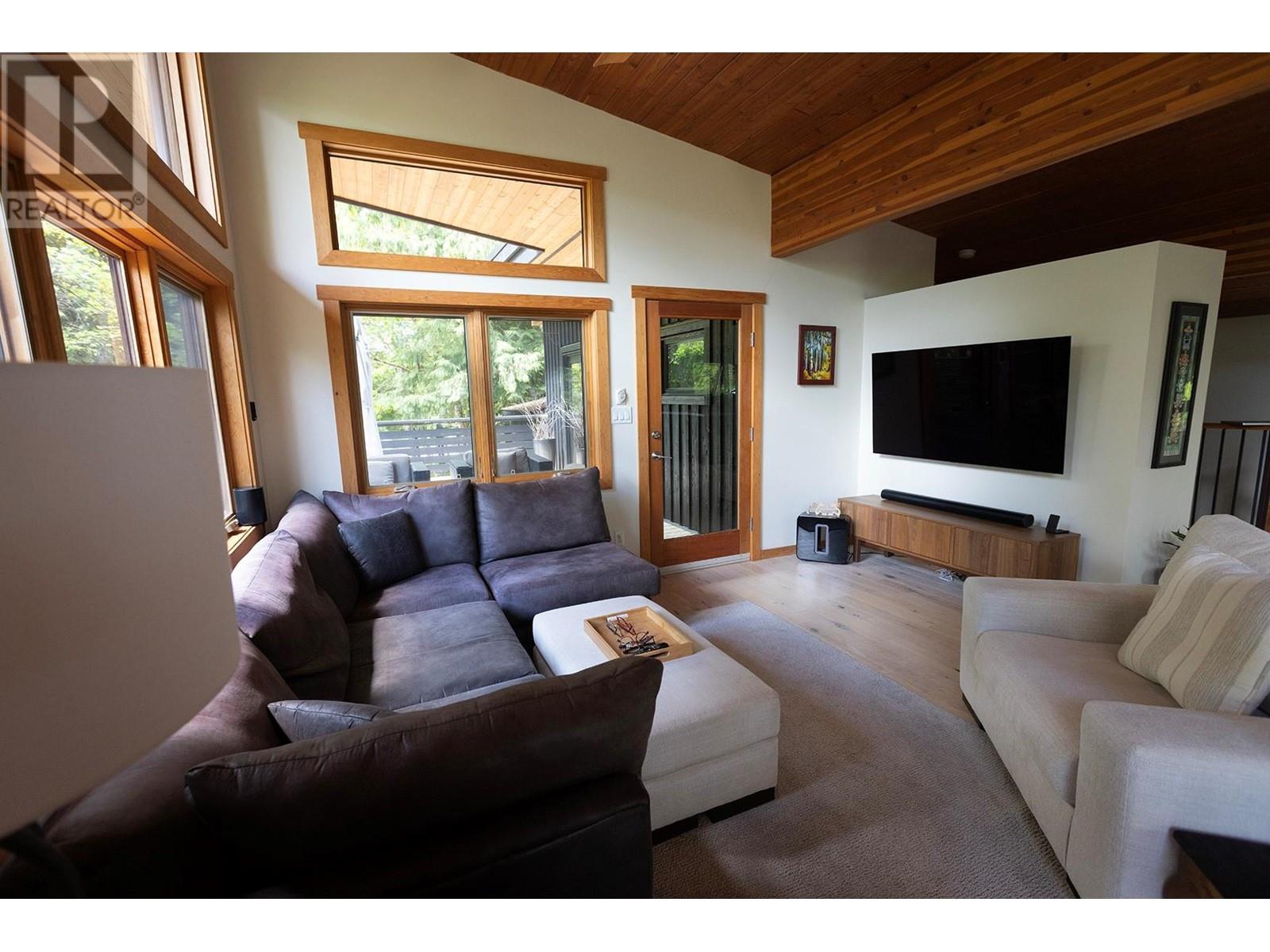 1670 Park Street, Rossland, British Columbia  V0G 1Y0 - Photo 38 - 10349132