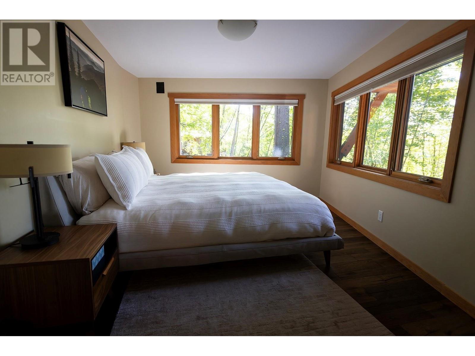 1670 Park Street, Rossland, British Columbia  V0G 1Y0 - Photo 5 - 10349132