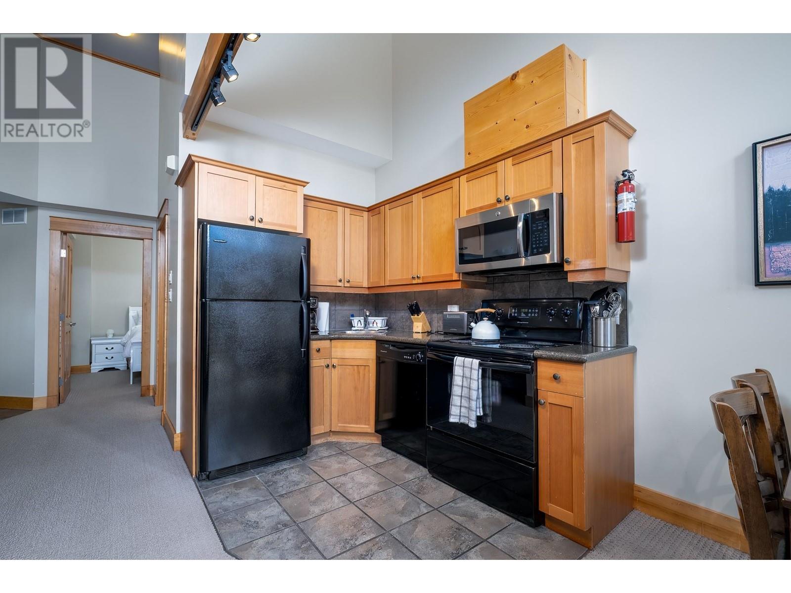 1080 Olaus Way Unit# 1a, Rossland, British Columbia  V0G 1Y0 - Photo 15 - 10348884