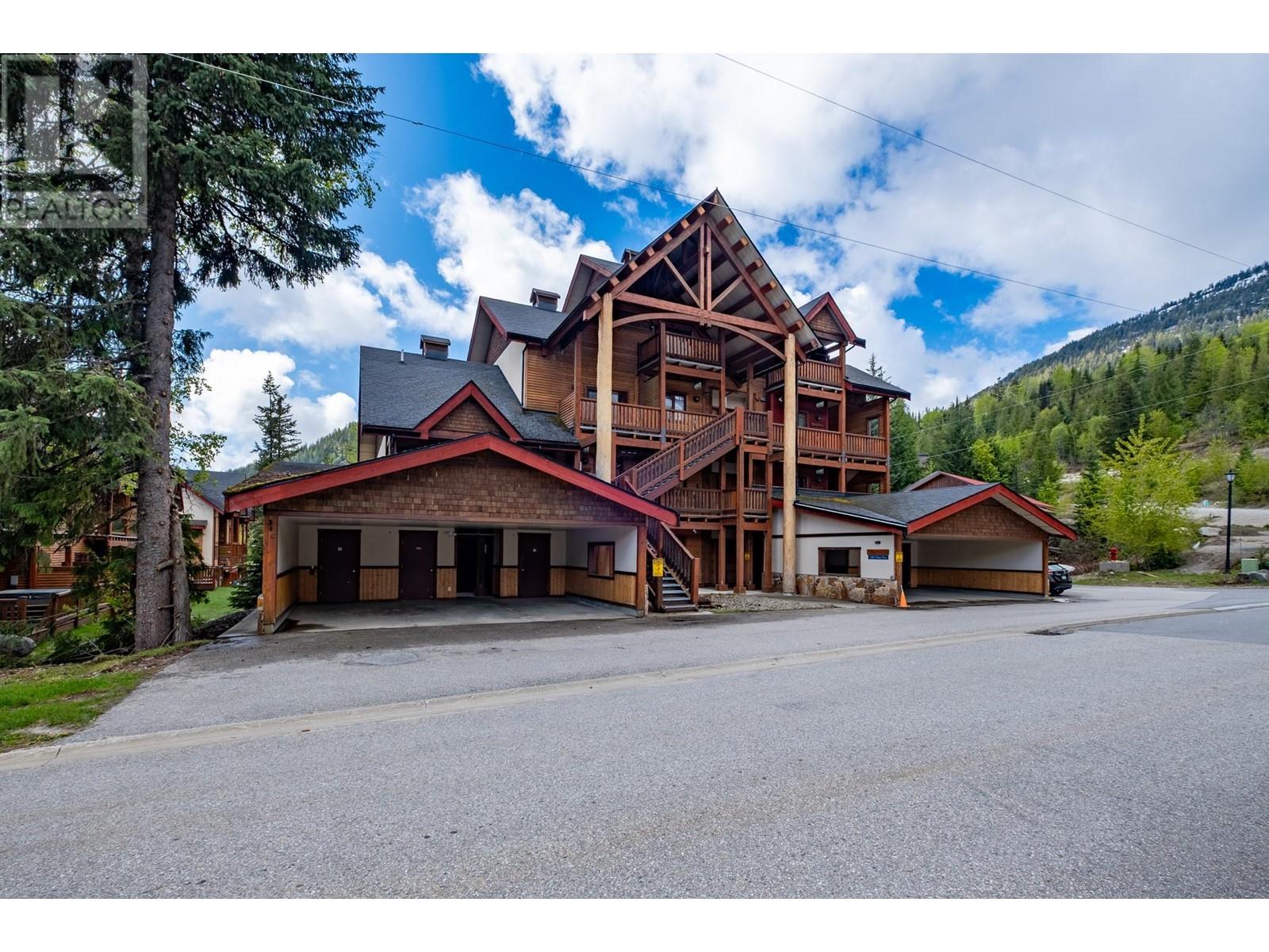 1080 Olaus Way Unit# 1a, Rossland, British Columbia  V0G 1Y0 - Photo 2 - 10348884