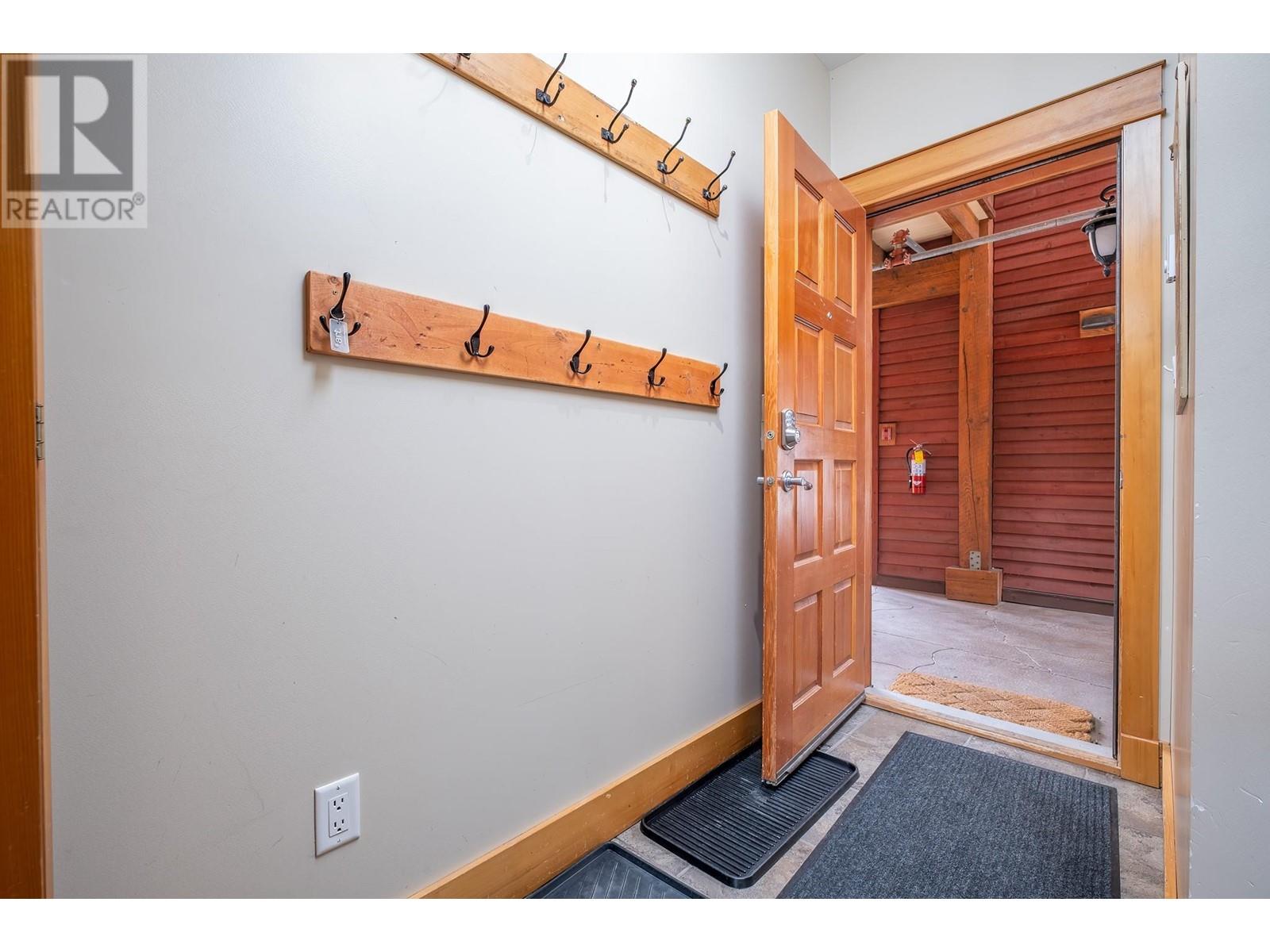 1080 Olaus Way Unit# 1a, Rossland, British Columbia  V0G 1Y0 - Photo 29 - 10348884