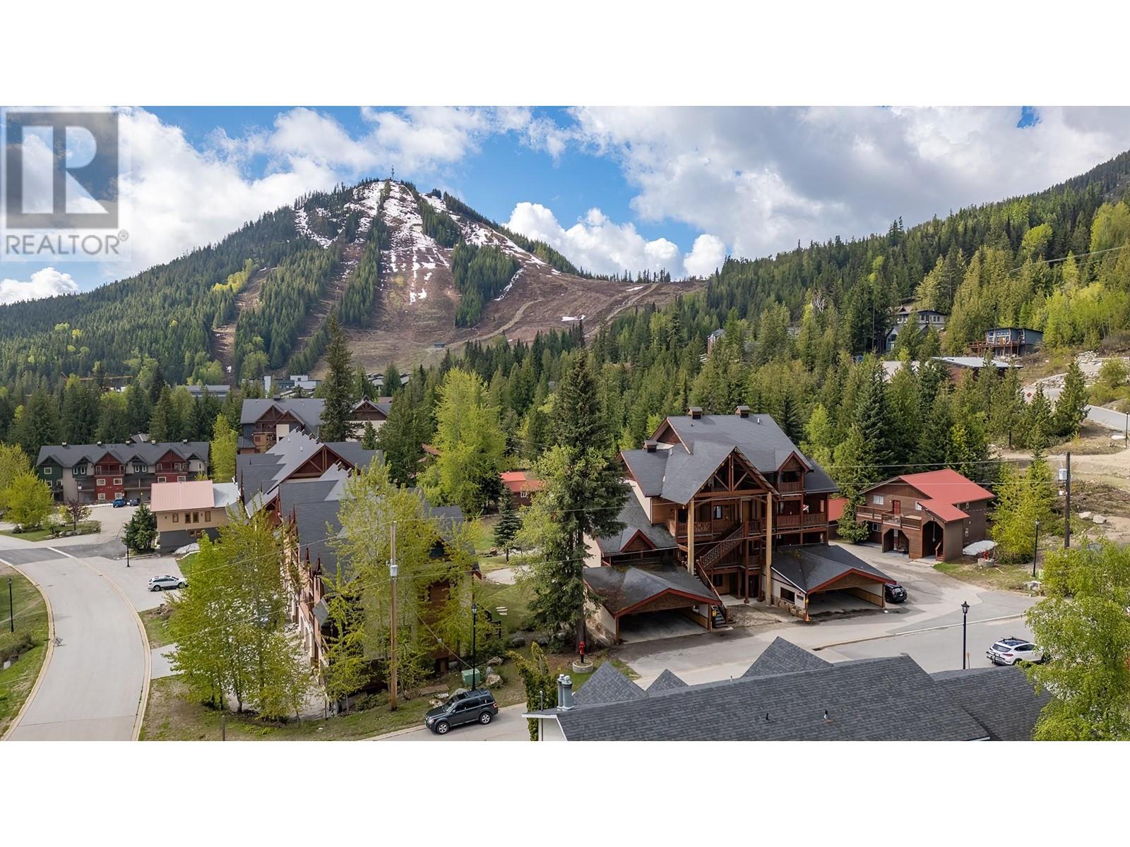 1080 Olaus Way Unit# 1a, Rossland, British Columbia  V0G 1Y0 - Photo 4 - 10348884