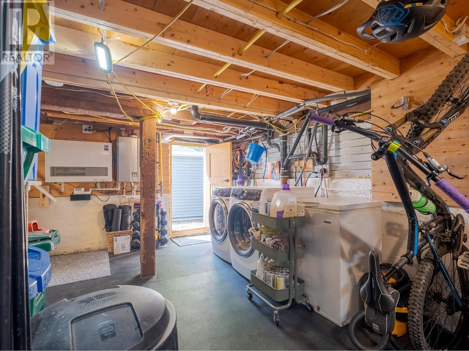2173 Spokane Street, Rossland, British Columbia  V0G 1Y0 - Photo 24 - 10349211