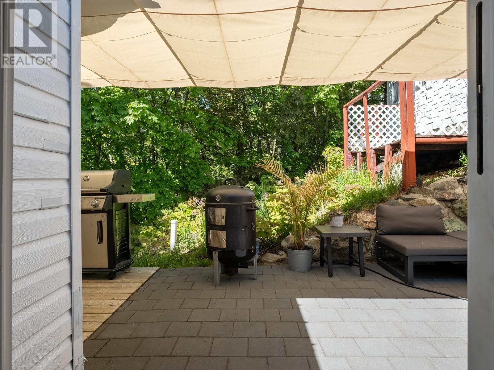 2173 Spokane Street, Rossland, British Columbia  V0G 1Y0 - Photo 29 - 10349211