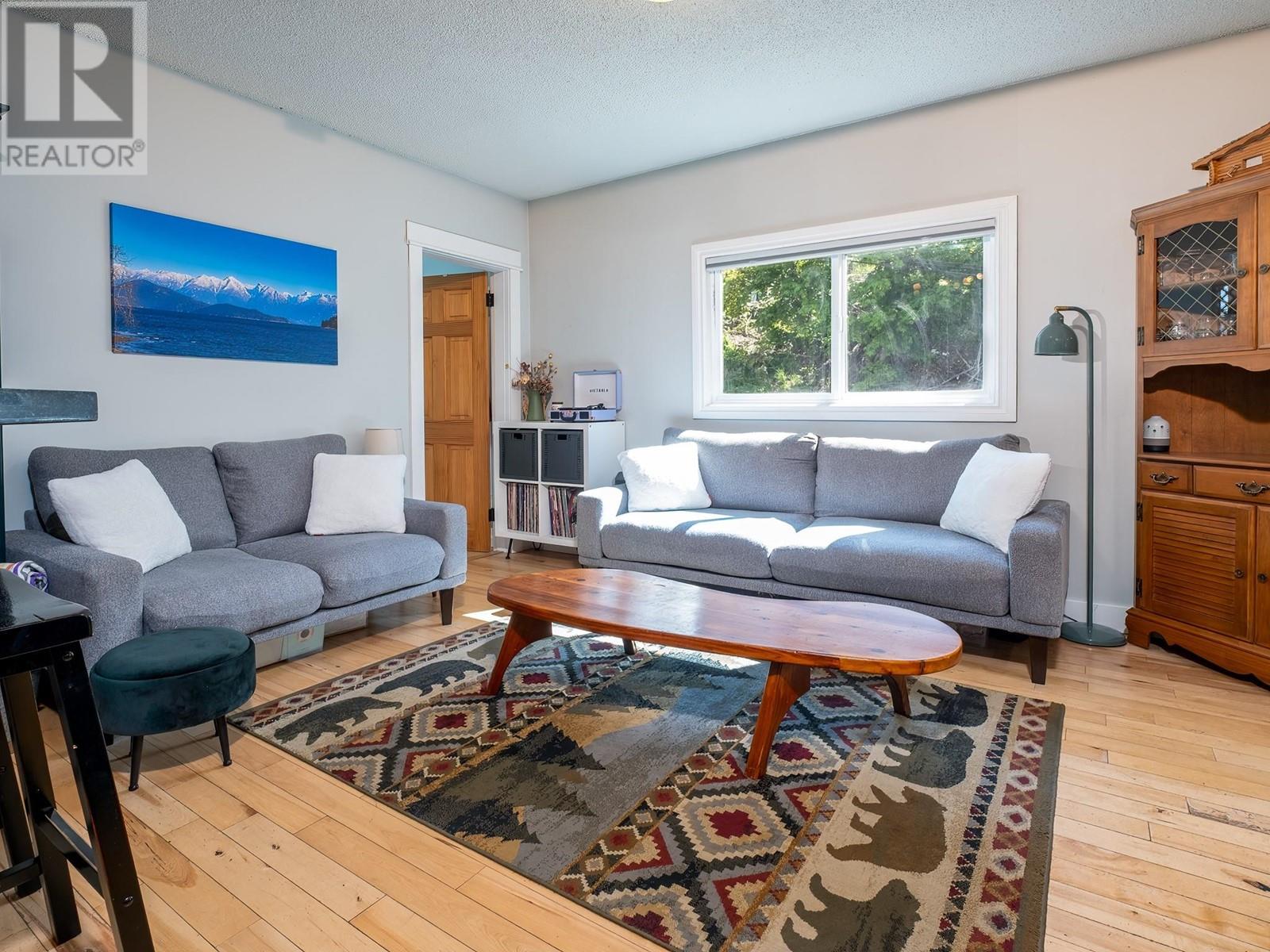 2173 Spokane Street, Rossland, British Columbia  V0G 1Y0 - Photo 7 - 10349211