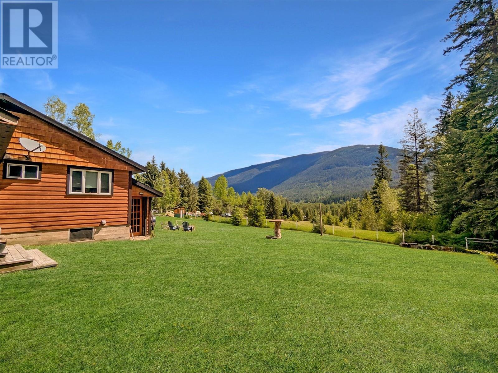 6680 Perry's Back Road, Winlaw, British Columbia  V0G 2J0 - Photo 8 - 10349382