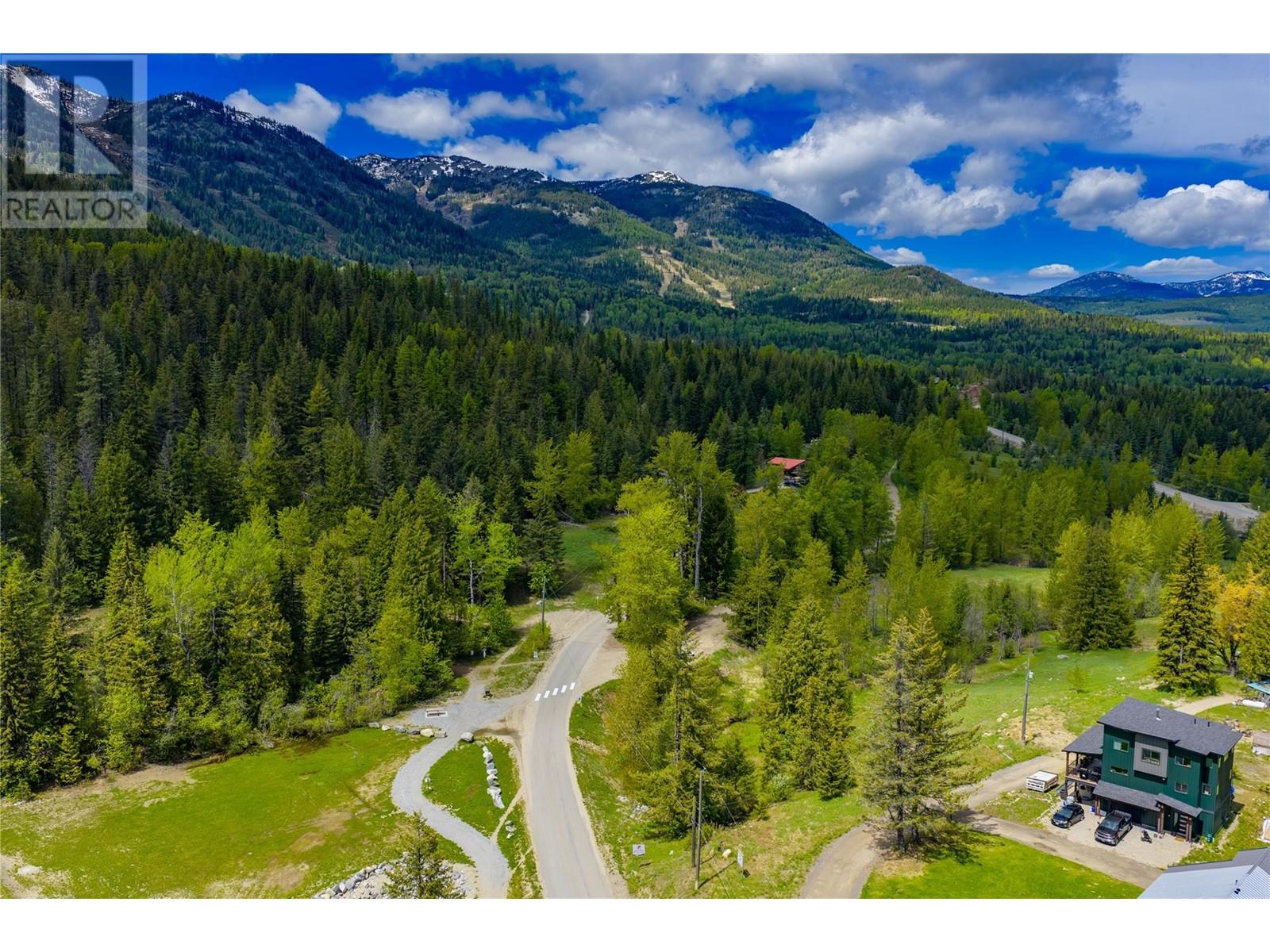 201 Joliffe Way, Rossland, British Columbia  V0G 1Y0 - Photo 1 - 10349320