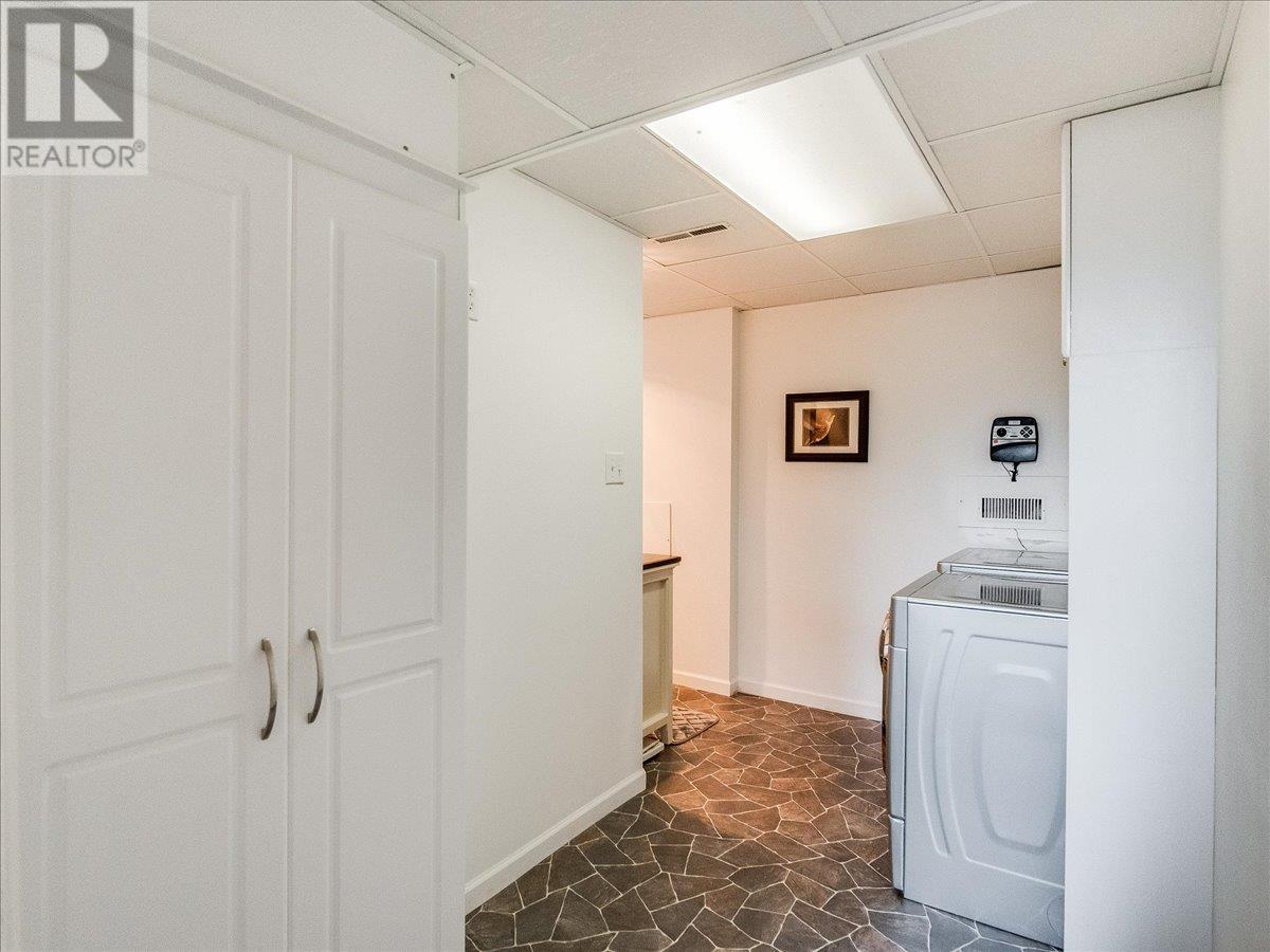 1731 Barrett Drive, Fruitvale, British Columbia  V0G 1L0 - Photo 47 - 10349574