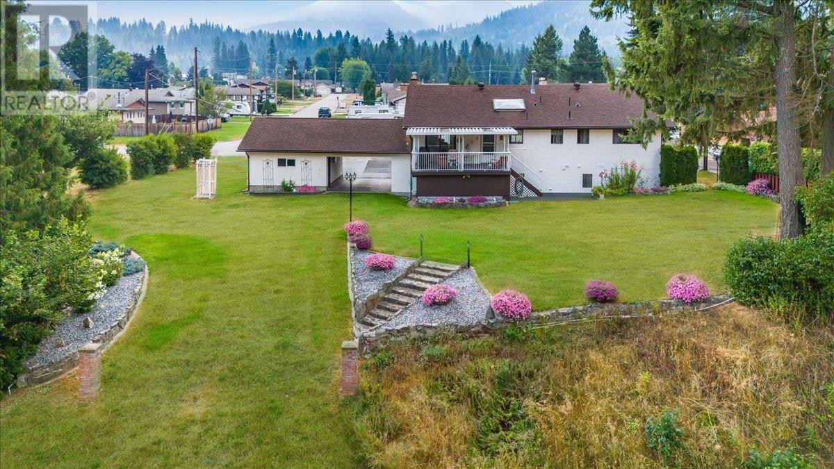 1731 Barrett Drive, Fruitvale, British Columbia  V0G 1L0 - Photo 53 - 10349574