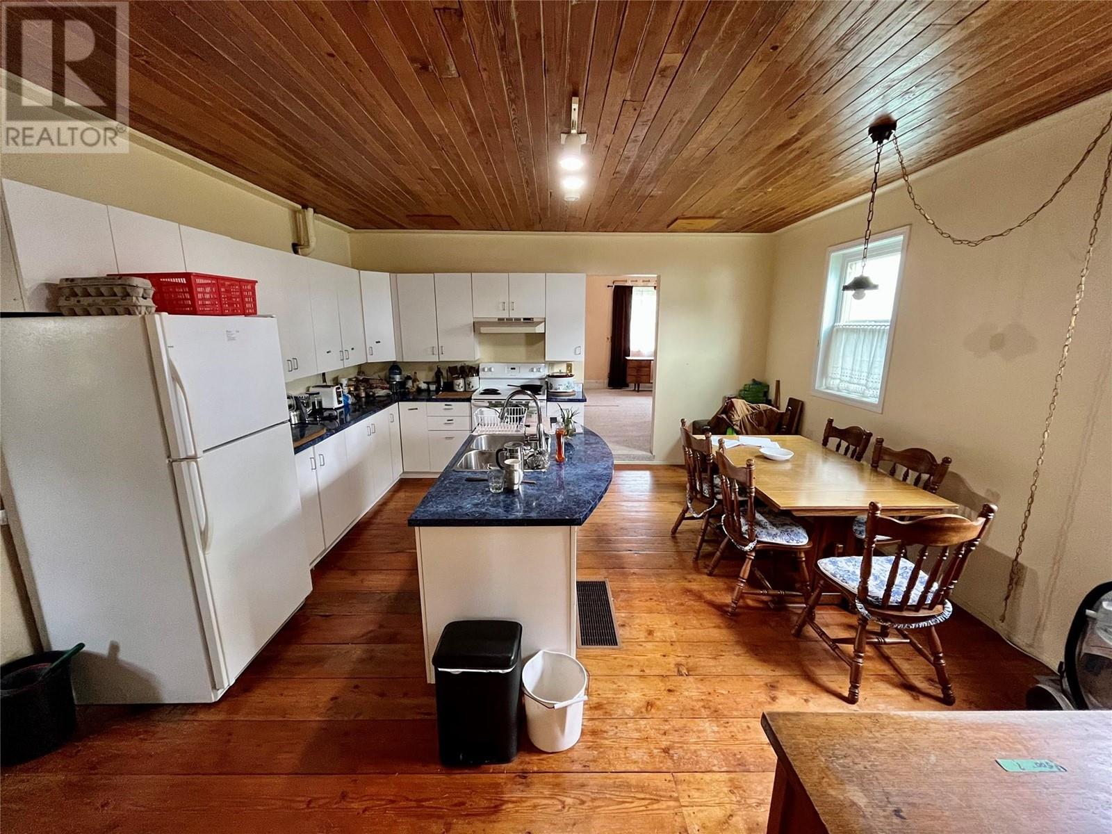 310 4th Avenue Nw, Nakusp, British Columbia  V0G 1R0 - Photo 6 - 10349698