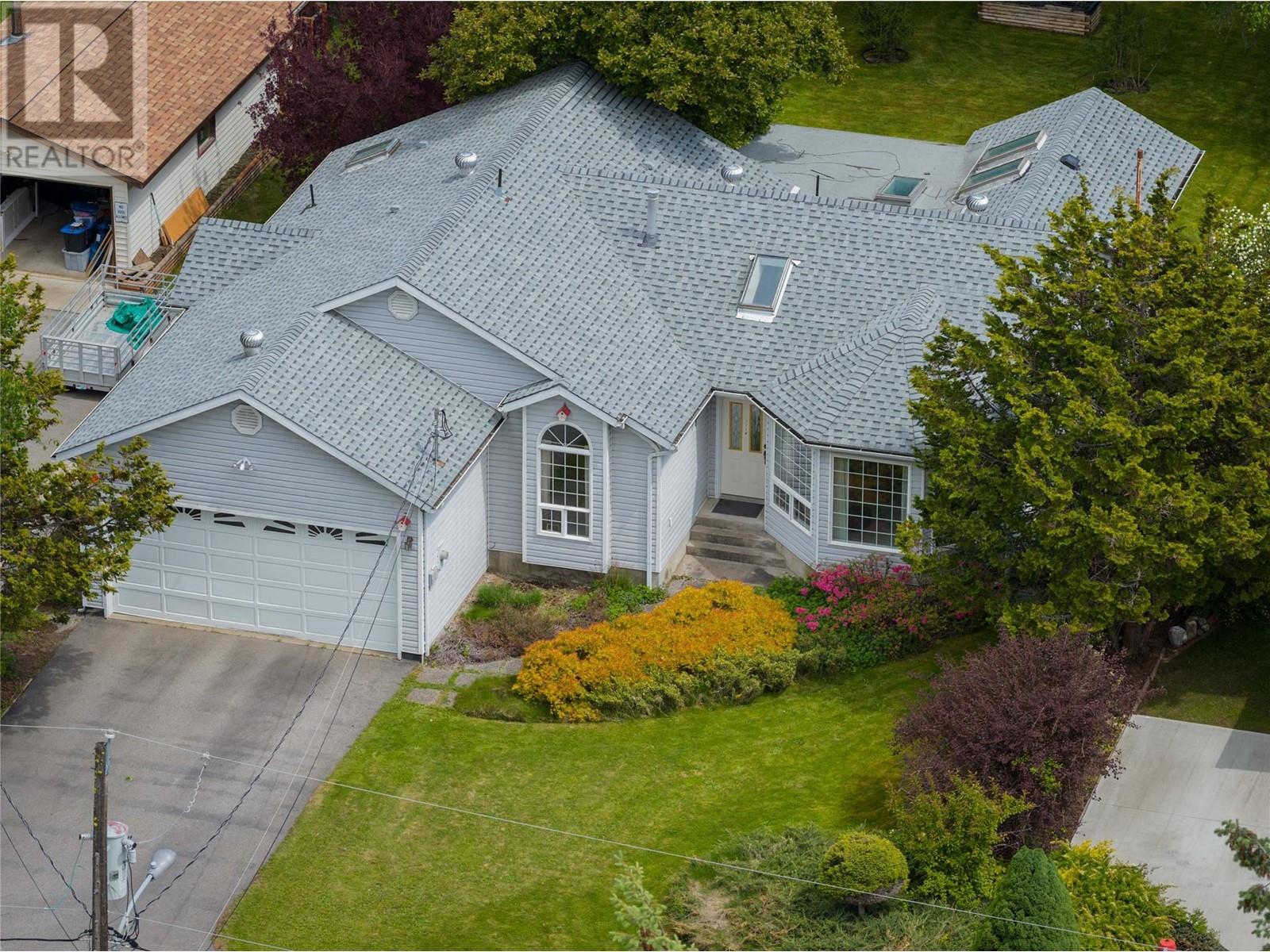 2718 Fir Drive, South Slocan, British Columbia  V0G 2G1 - Photo 1 - 10346313