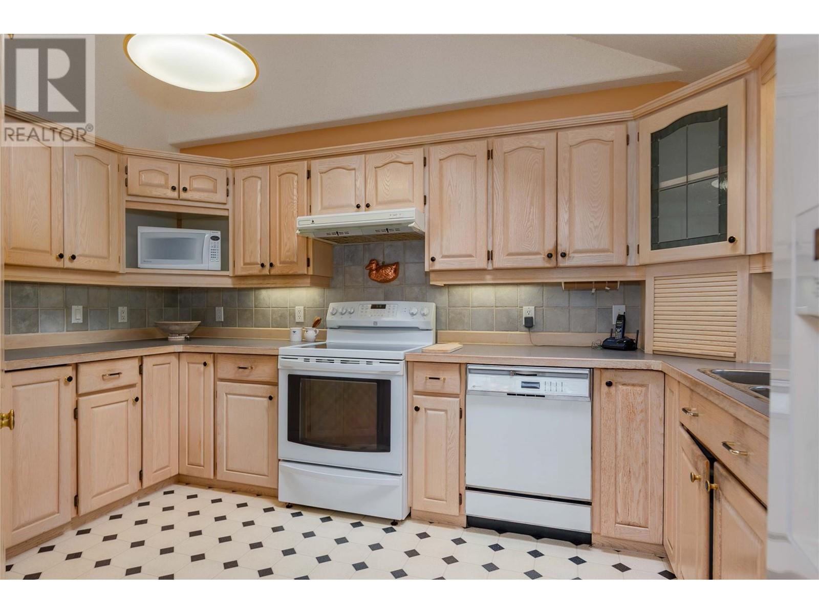 2718 Fir Drive, South Slocan, British Columbia  V0G 2G1 - Photo 19 - 10346313