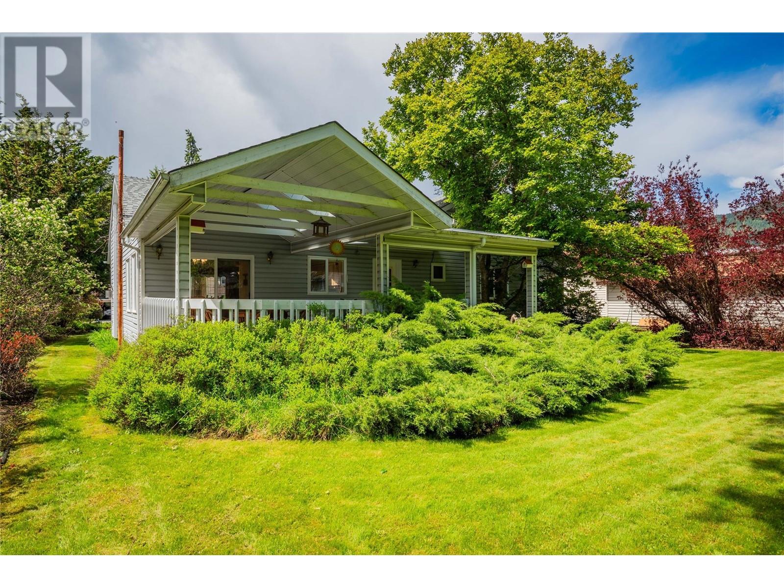2718 Fir Drive, South Slocan, British Columbia  V0G 2G1 - Photo 4 - 10346313