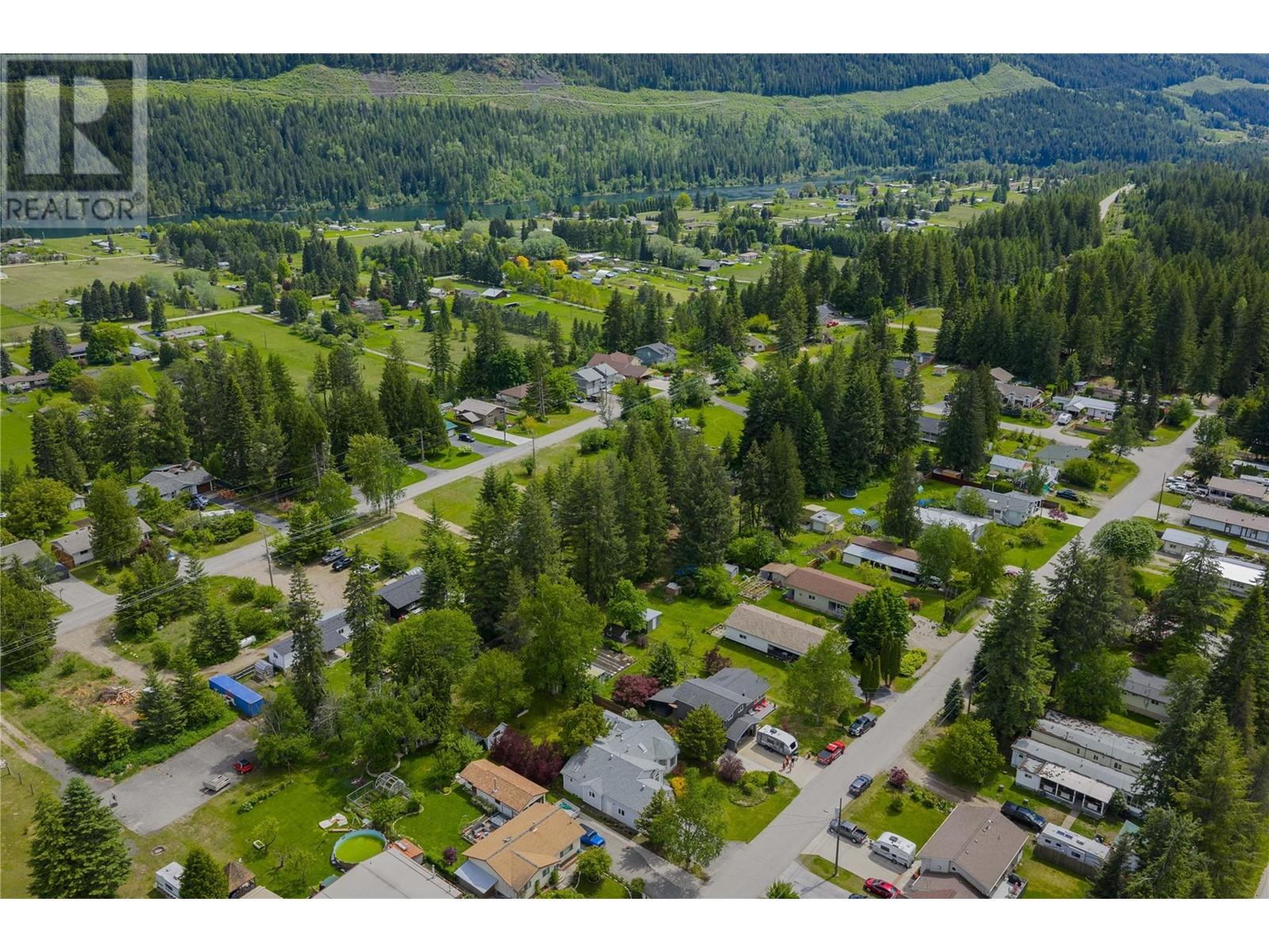 2718 Fir Drive, South Slocan, British Columbia  V0G 2G1 - Photo 47 - 10346313