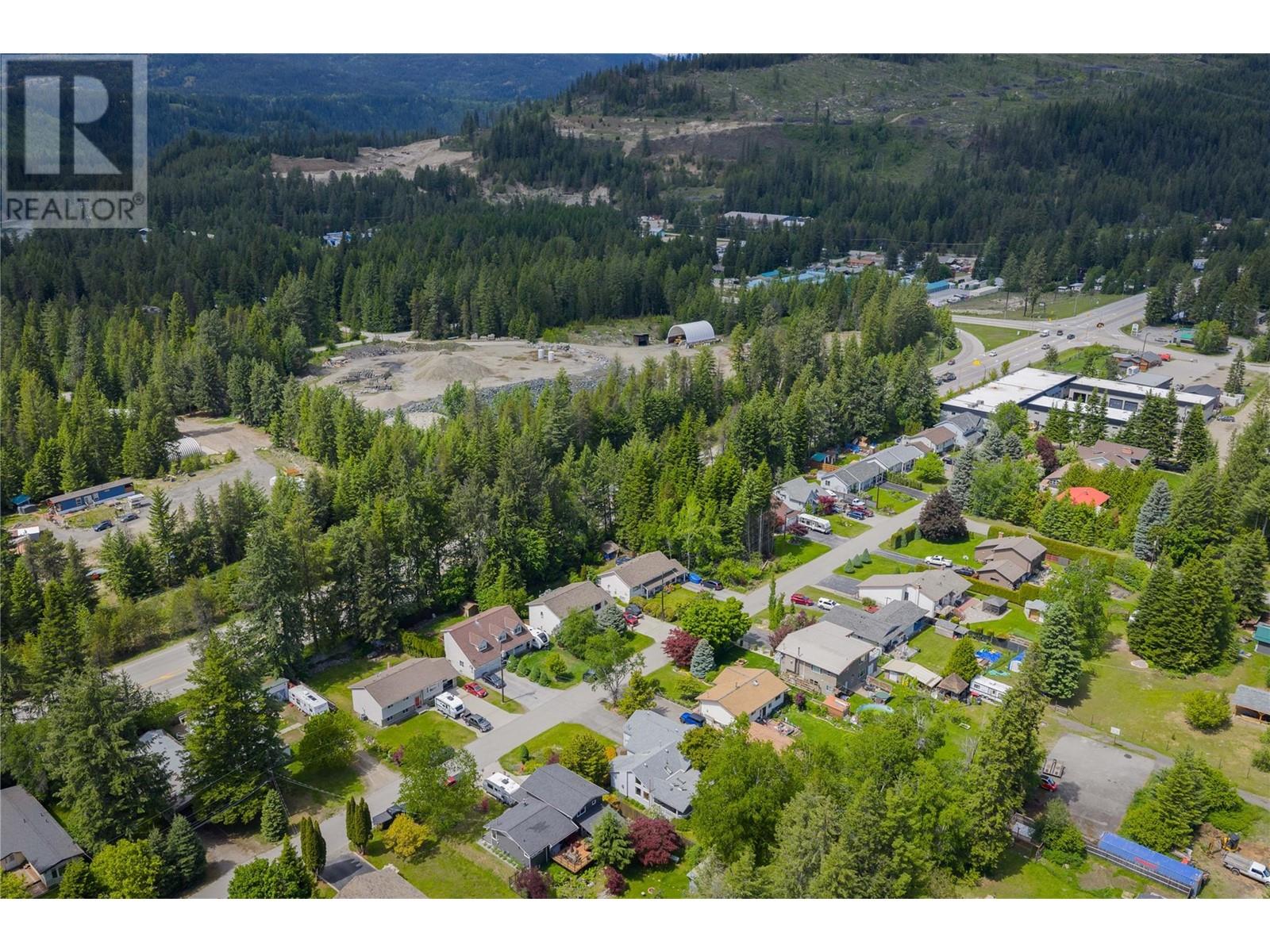 2718 Fir Drive, South Slocan, British Columbia  V0G 2G1 - Photo 49 - 10346313