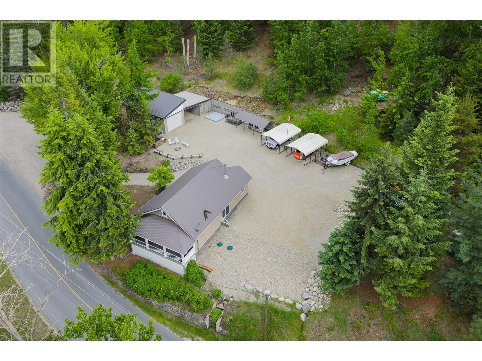 2060 Casino Road, Trail, British Columbia  V1R 4X3 - Photo 59 - 10349408