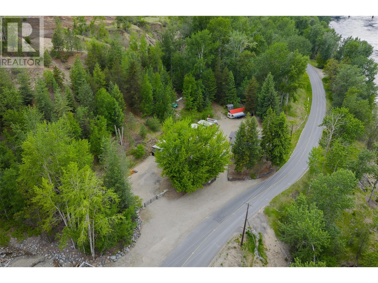 2060 Casino Road, Trail, British Columbia  V1R 4X3 - Photo 63 - 10349408