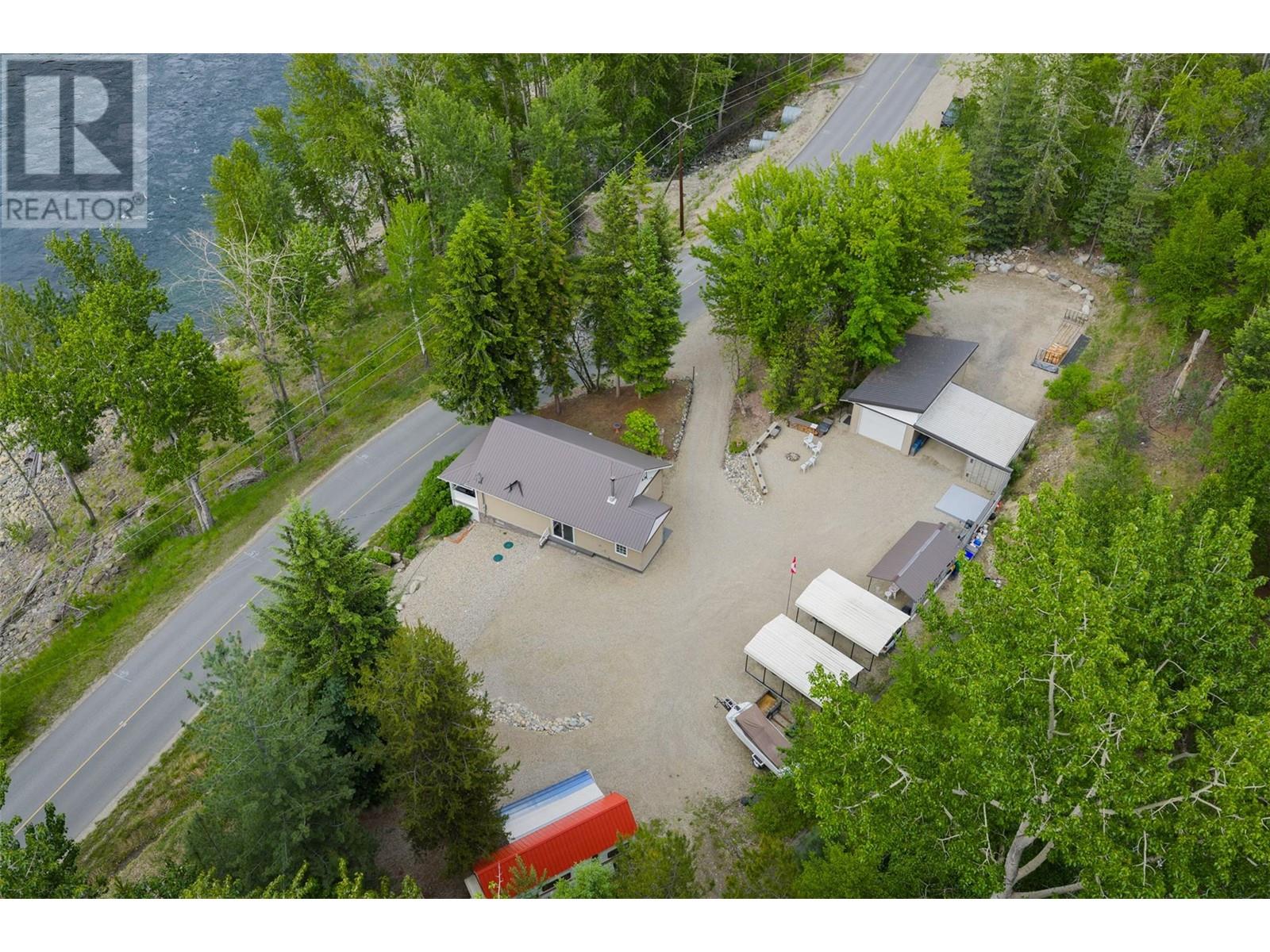 2060 Casino Road, Trail, British Columbia  V1R 4X3 - Photo 66 - 10349408